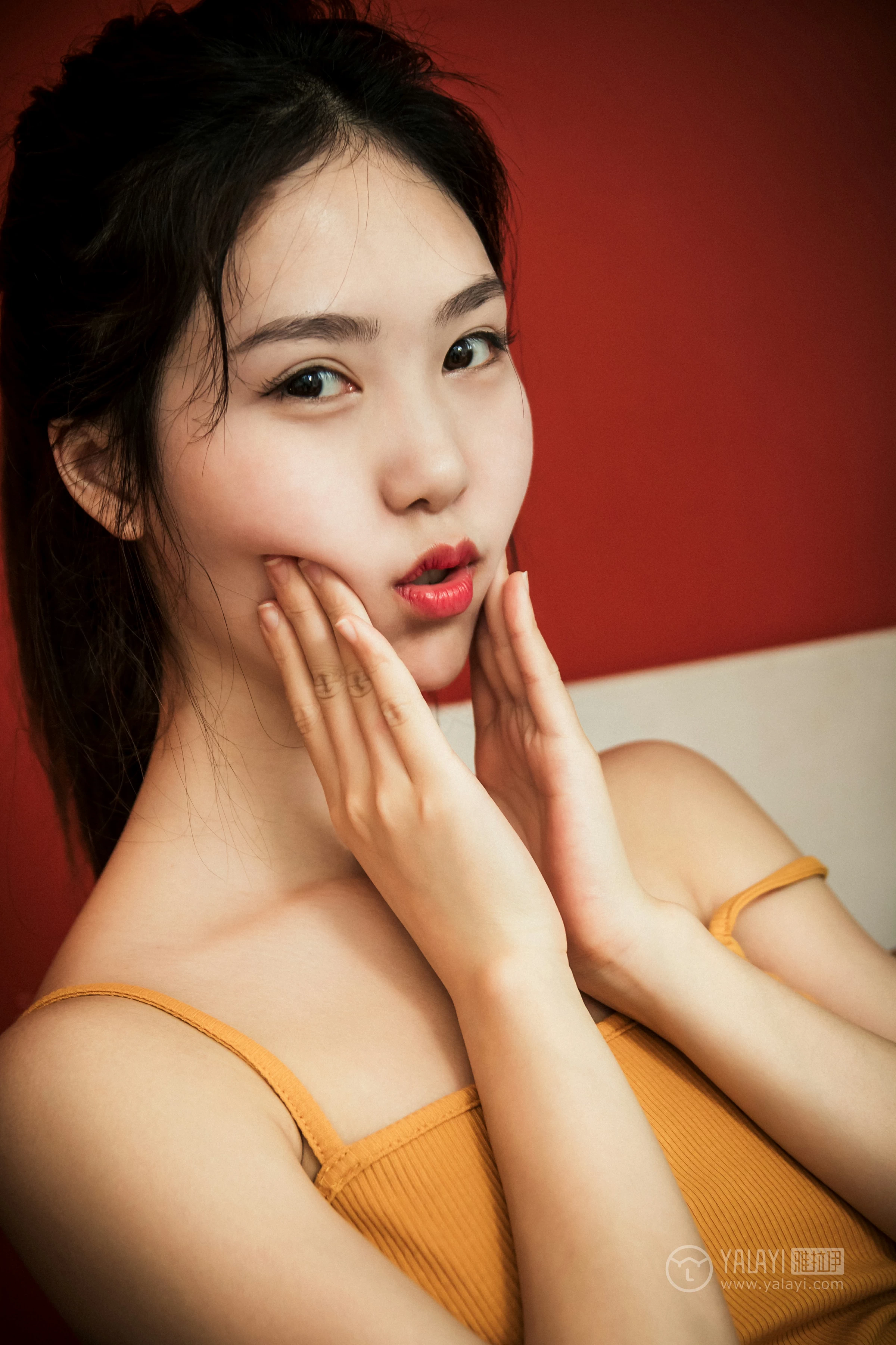 [YALAYI雅拉伊]No.267 鸢 阿瞬 橙色性感小背心加白色内裤私房写真集第14张
