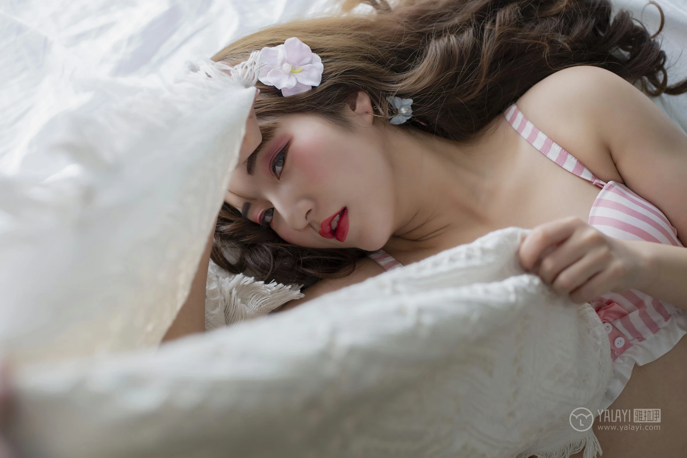 [YALAYI雅拉伊]No.273 千娇百媚 顾盼兮 粉色内衣与内裤性感私房写真集第9张