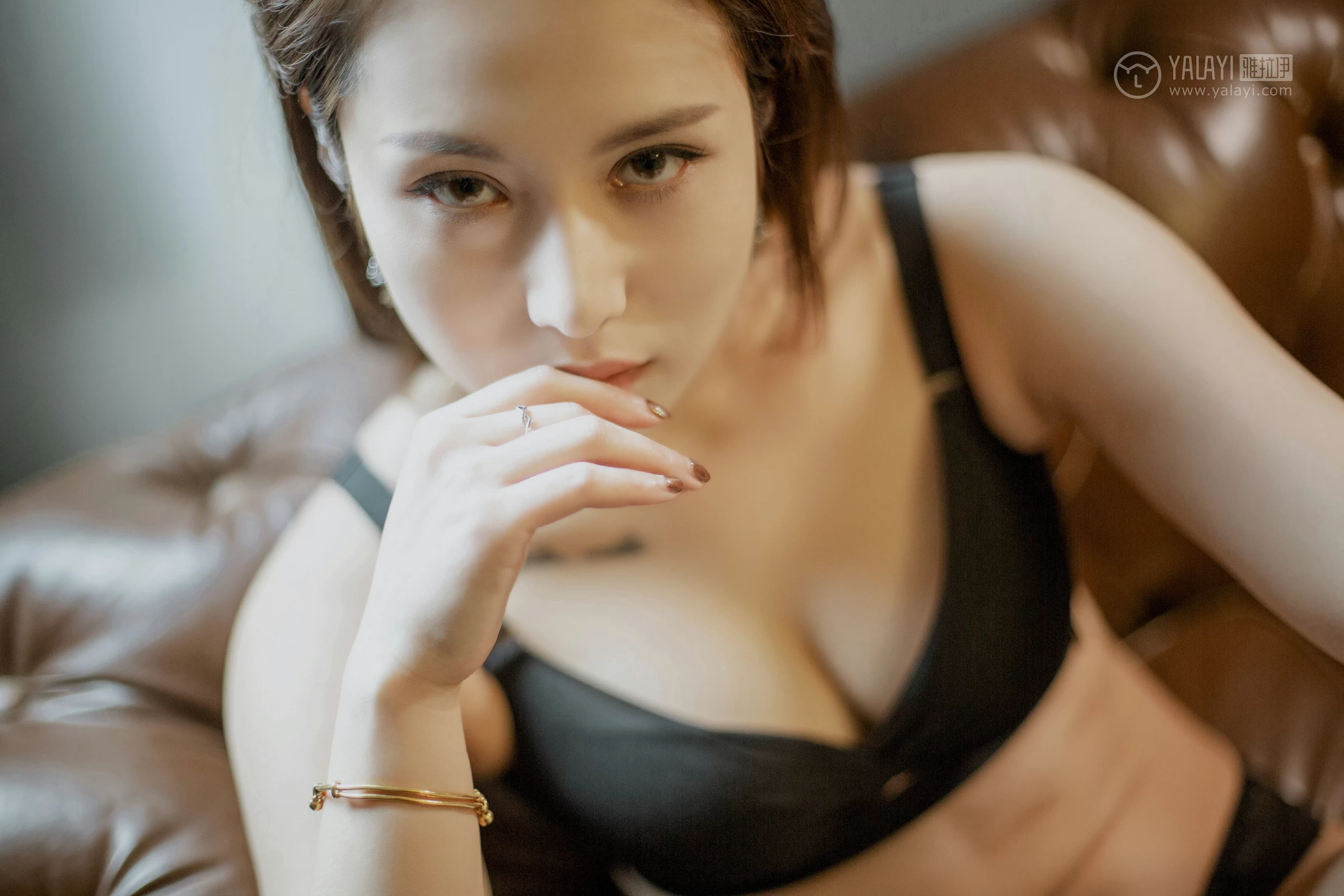 [YALAYI雅拉伊]No.287 有毒 雅辛 黑色内衣加黑色蕾丝内裤性感私房写真集第3张