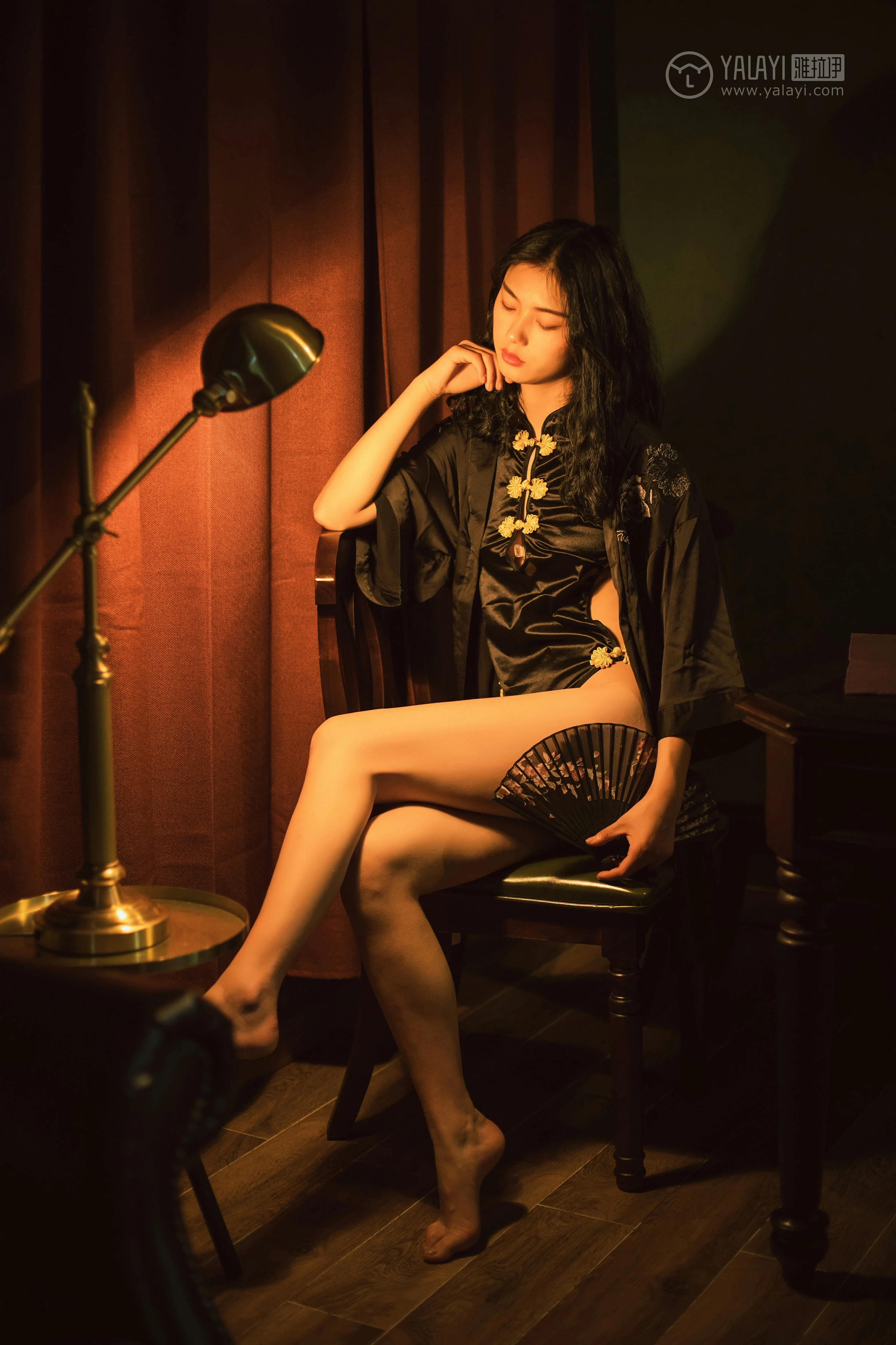 [YALAYI雅拉伊]No.309 夜来香 和风 黑色睡衣加黑色情趣旗袍性感私房写真集第3张