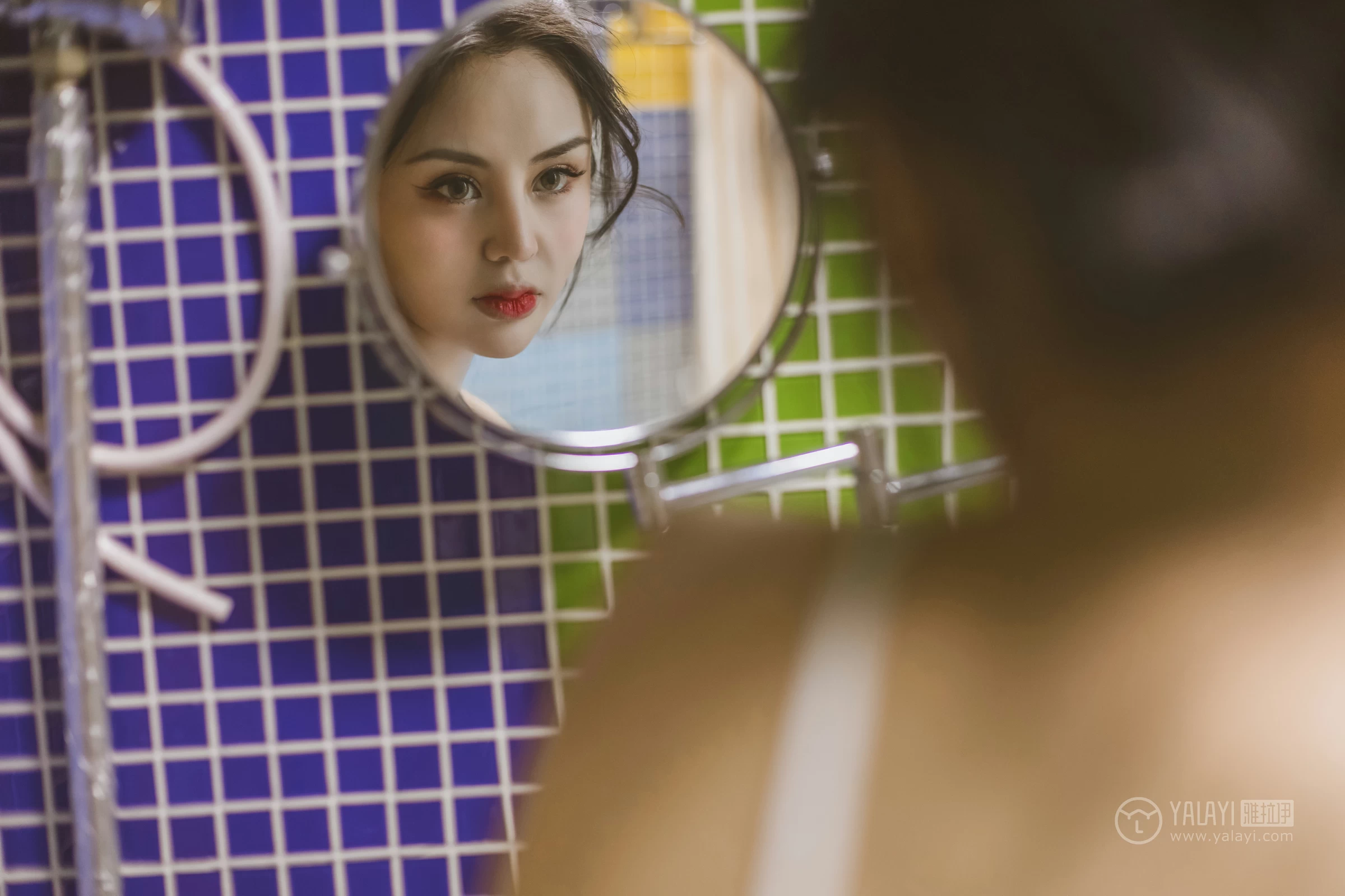 [YALAYI雅拉伊]No.317 魔镜魔镜告诉我 凉儿 白色吊带裸背睡衣裙性感私房写真集第7张