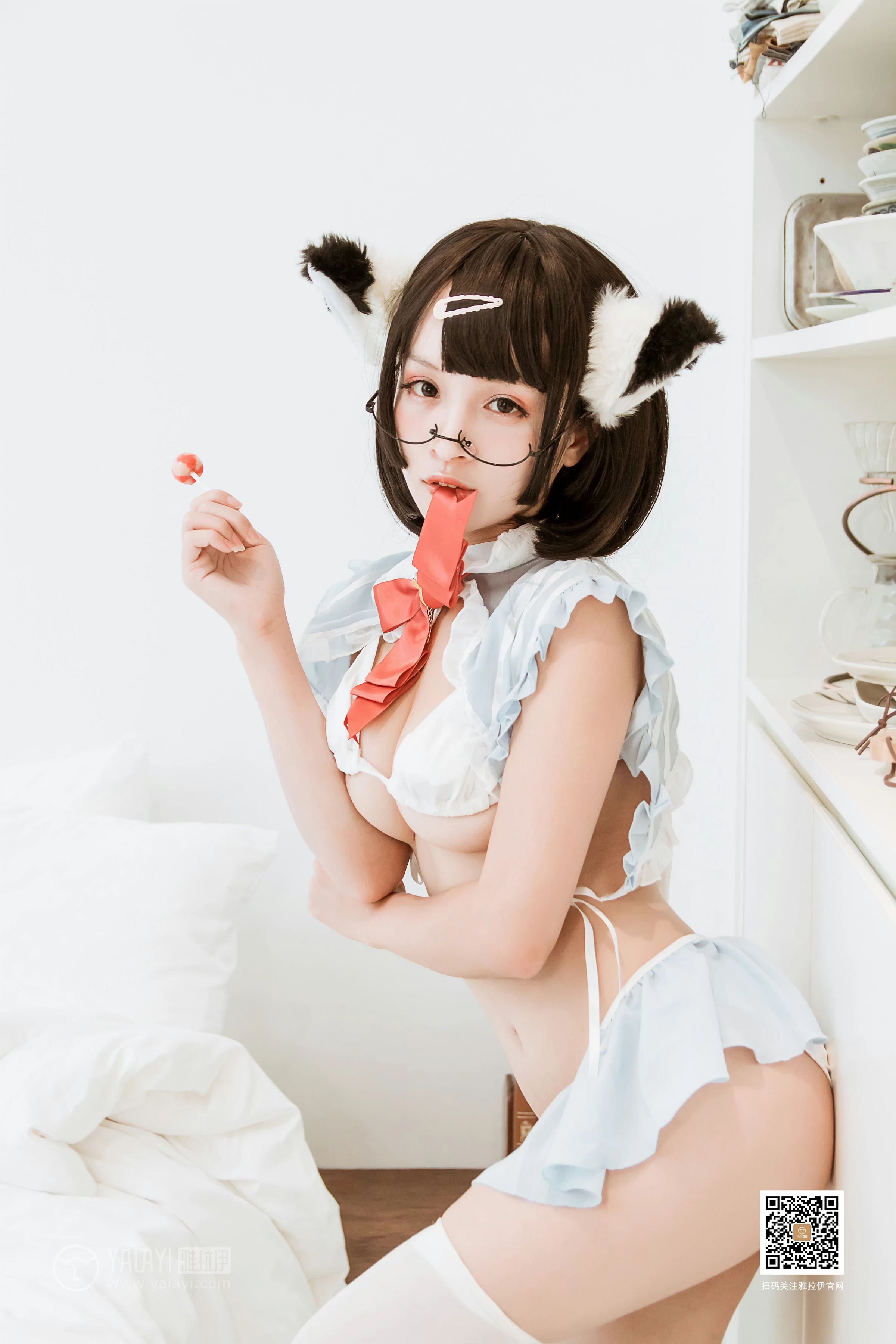 [YALAYI雅拉伊]No.384 爱丽丝 艾丽 情趣制服内衣加白色丝袜美腿性感私房写真集第9张