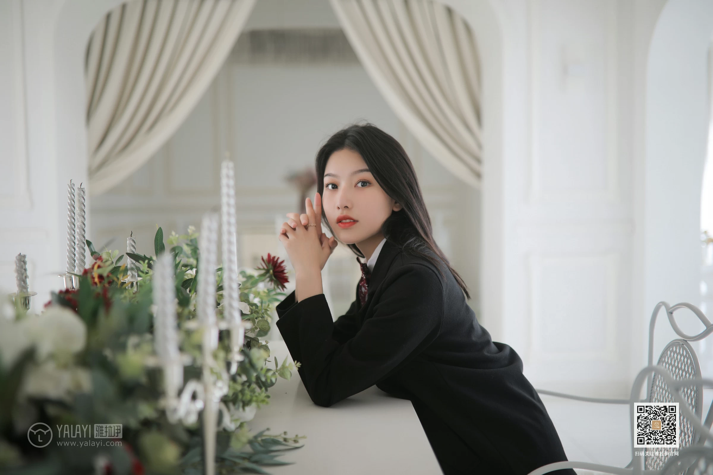 [YALAYI雅拉伊]No.387 毕业季 白璐 黑色高中女生制服与短裙加肉色丝袜美腿性感私房写真集第4张