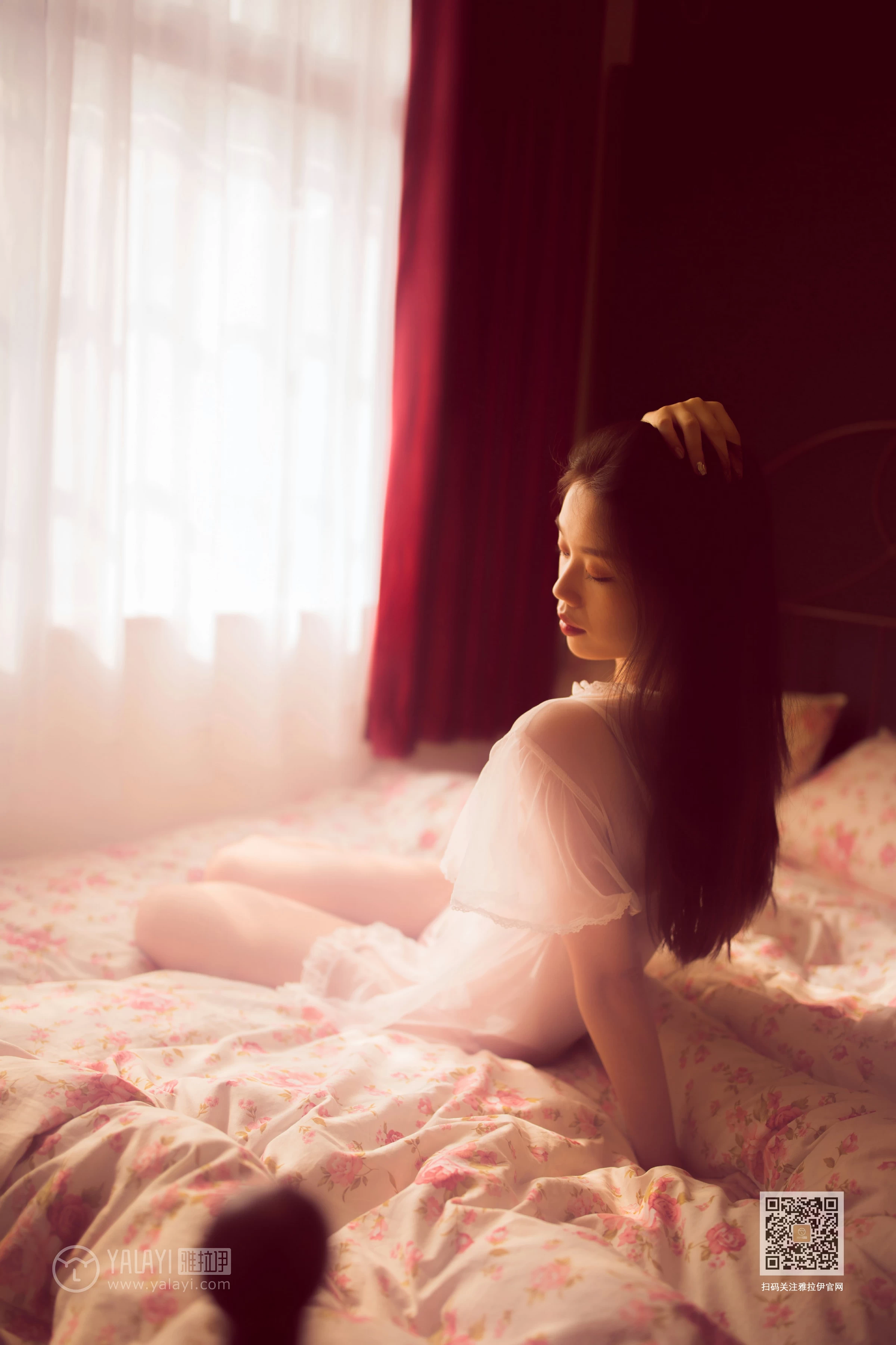 [YALAYI雅拉伊]No.394 情深深 加奈 白色透视睡衣加情趣内衣性感私房写真集第3张
