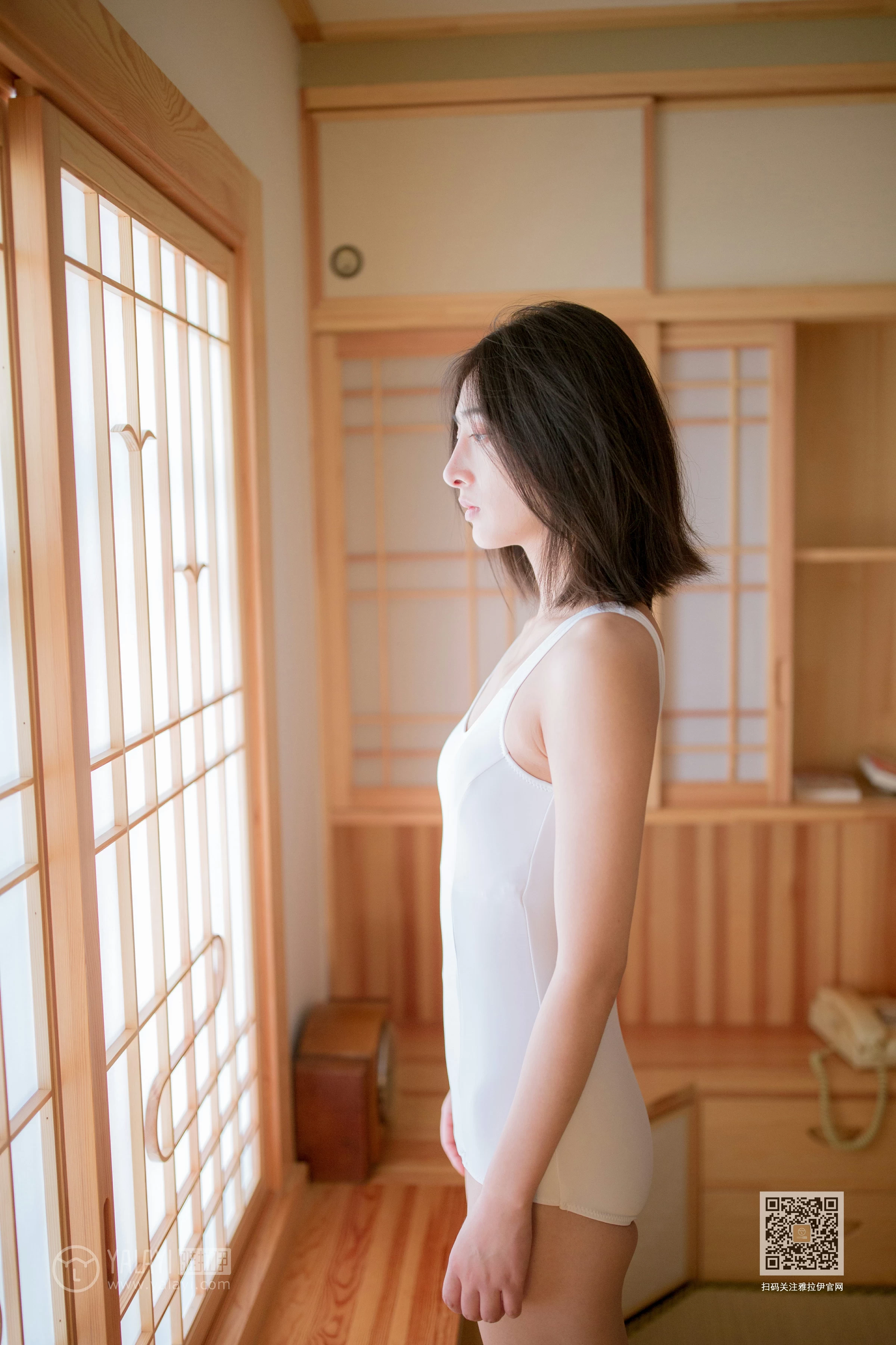 [YALAYI雅拉伊]Vol.411 楚楚 白色连体运动内衣居家性感私房写真集第15张