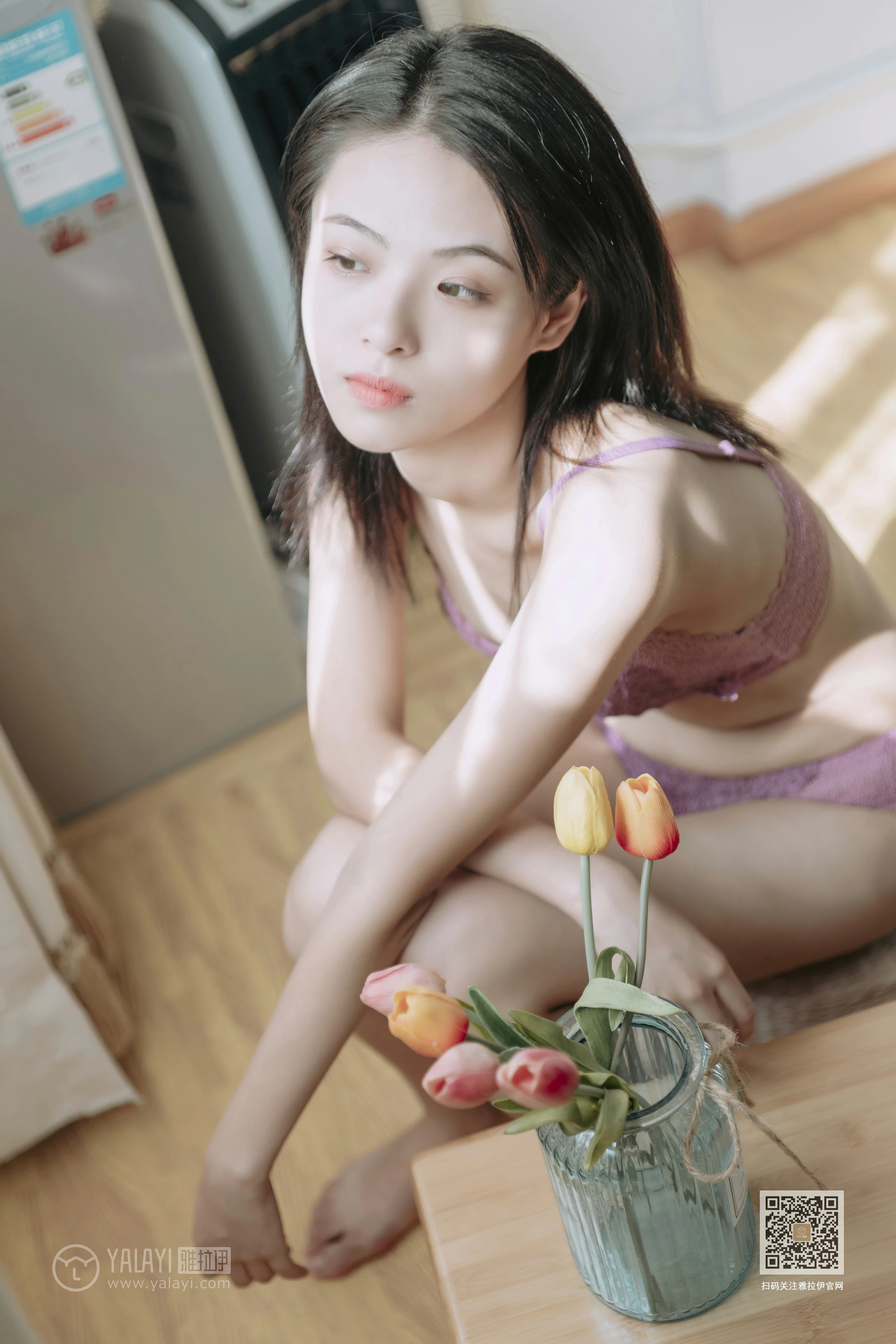 [YALAYI雅拉伊]Vol.426 蜜桃成熟时 含嫣 粉色蕾丝内衣居家性感私房写真集第2张