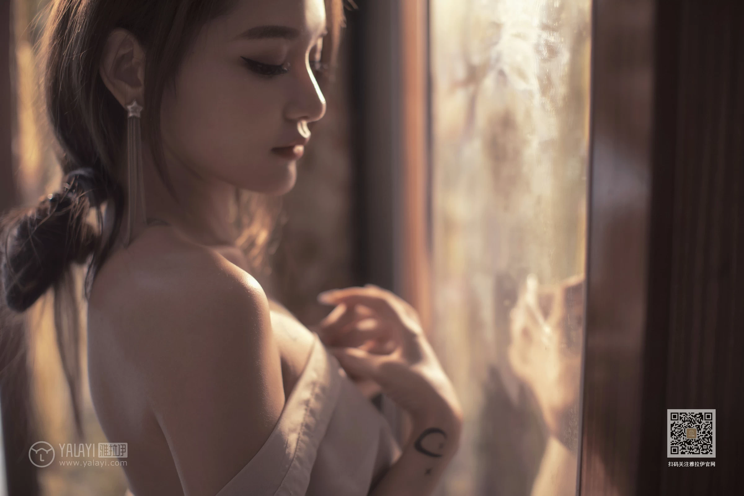 [YALAYI雅拉伊]Vol.430 意乱情迷 慧儿 白色透视衬衫居家性感私房写真集第18张