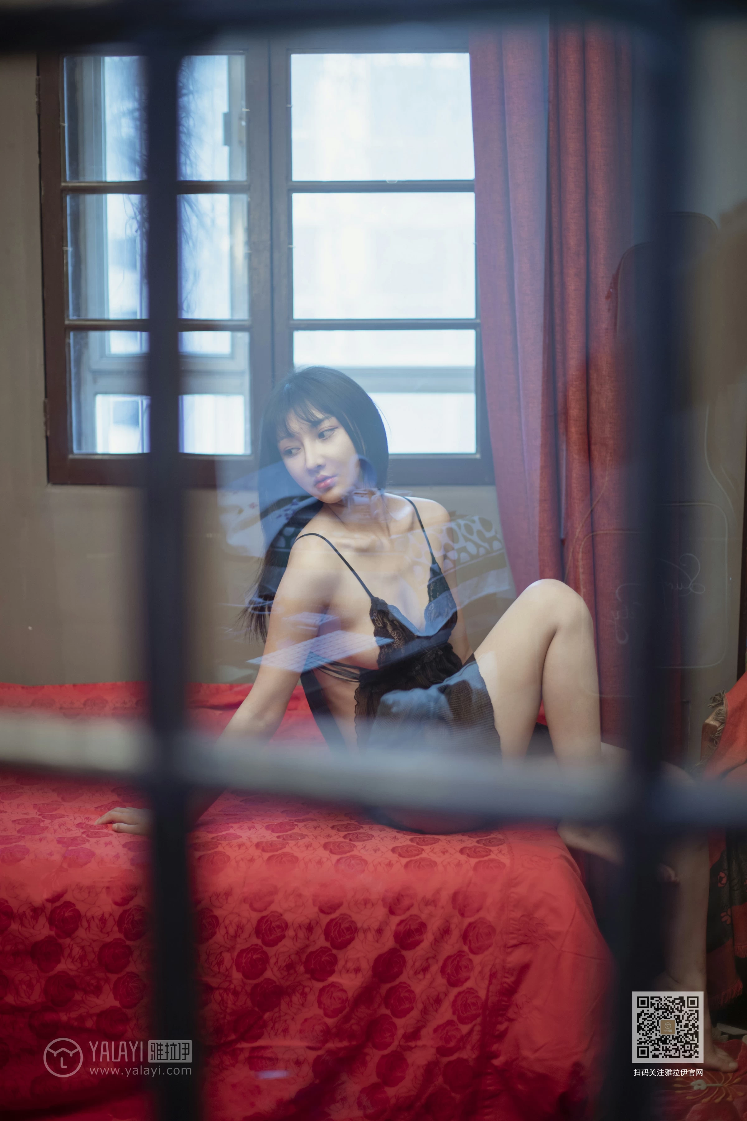 [YALAYI雅拉伊]Vol.501 新不了情 韩熙 黑色透视蕾丝情趣内衣性感私房写真集第10张