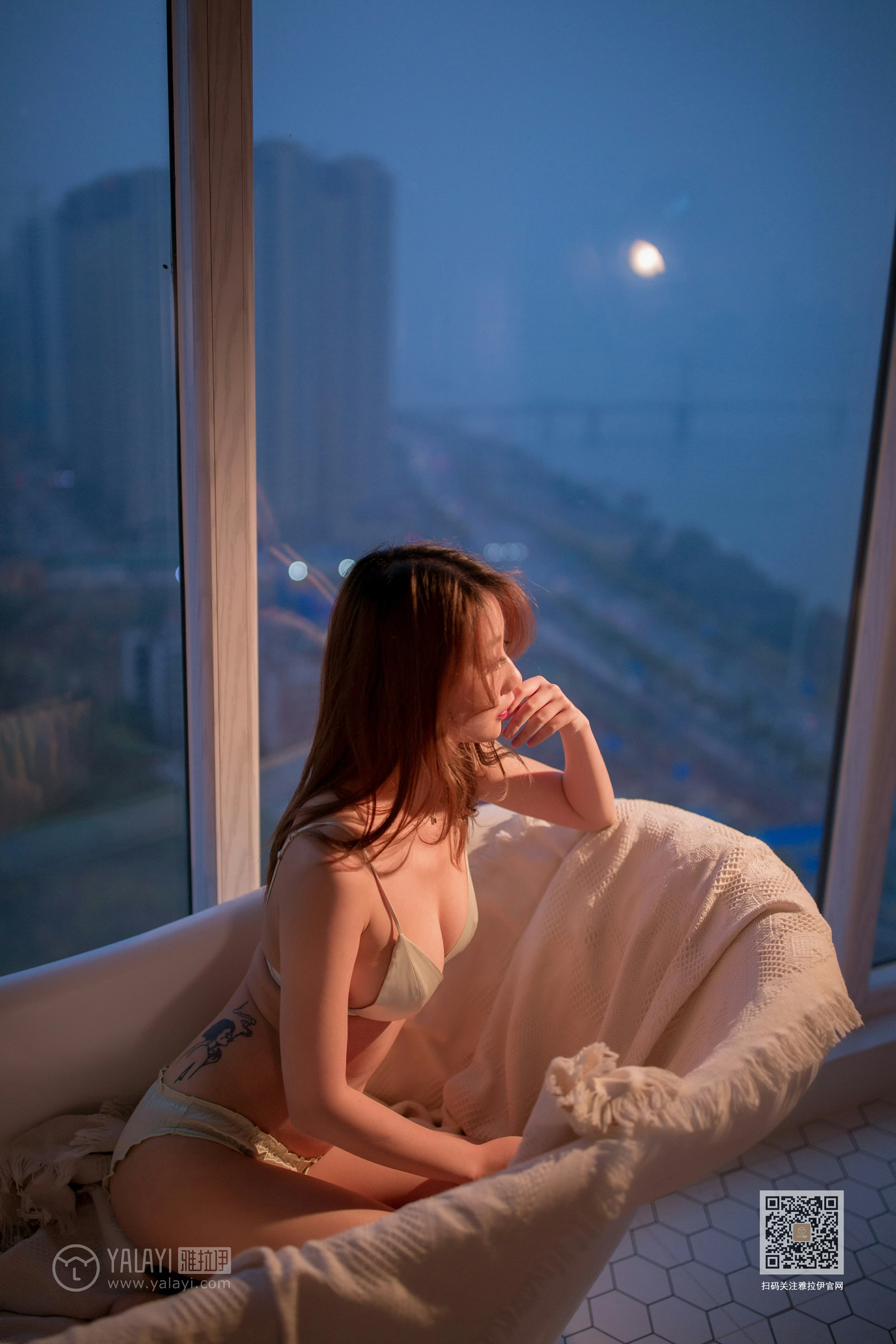 [YALAYI雅拉伊]Vol.502 伊能量 婉儿 白色透视蕾丝情趣内衣性感私房写真集第12张