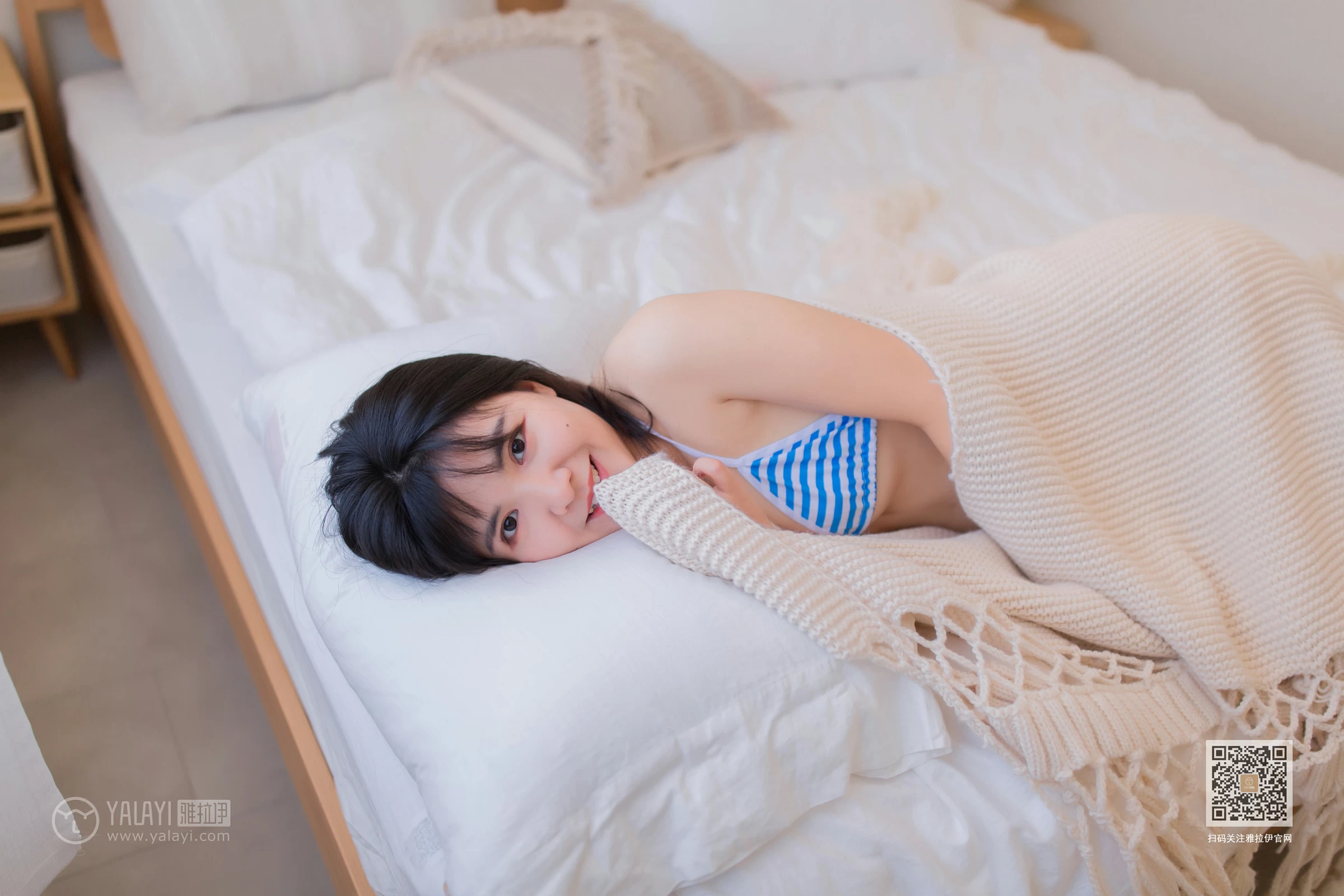 [YALAYI雅拉伊]Vol.504 勇敢的心 安妮 蓝色情趣内衣性感私房写真集第6张