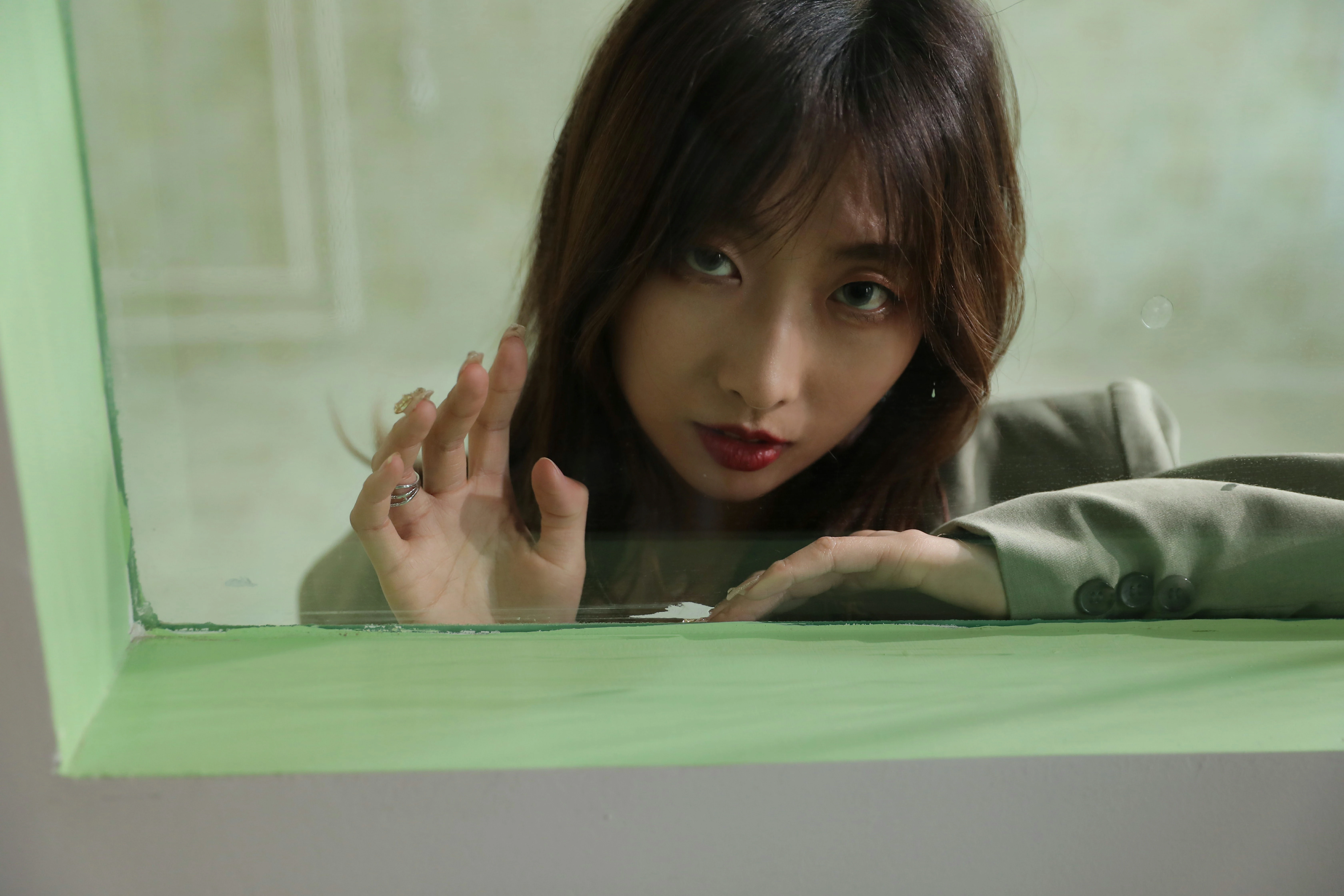 [YALAYI雅拉伊]NO.801 平心静气 佳佳 粉色吊带连衣裙居家私房写真集第2张