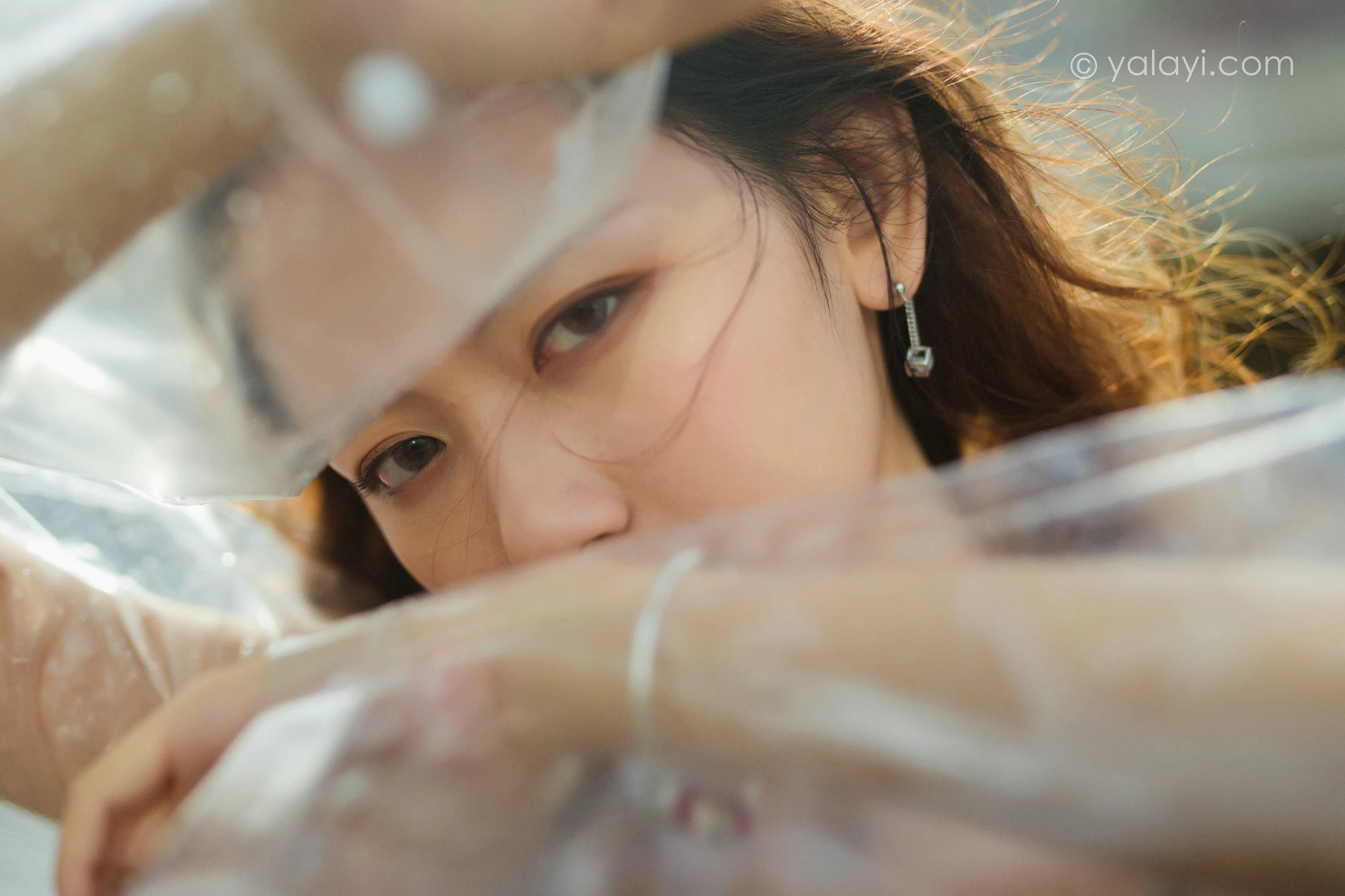 [YALAYI雅拉伊]NO.676 《七月的雨》 晓琳 黑色蕾丝内衣性感私房写真集第8张