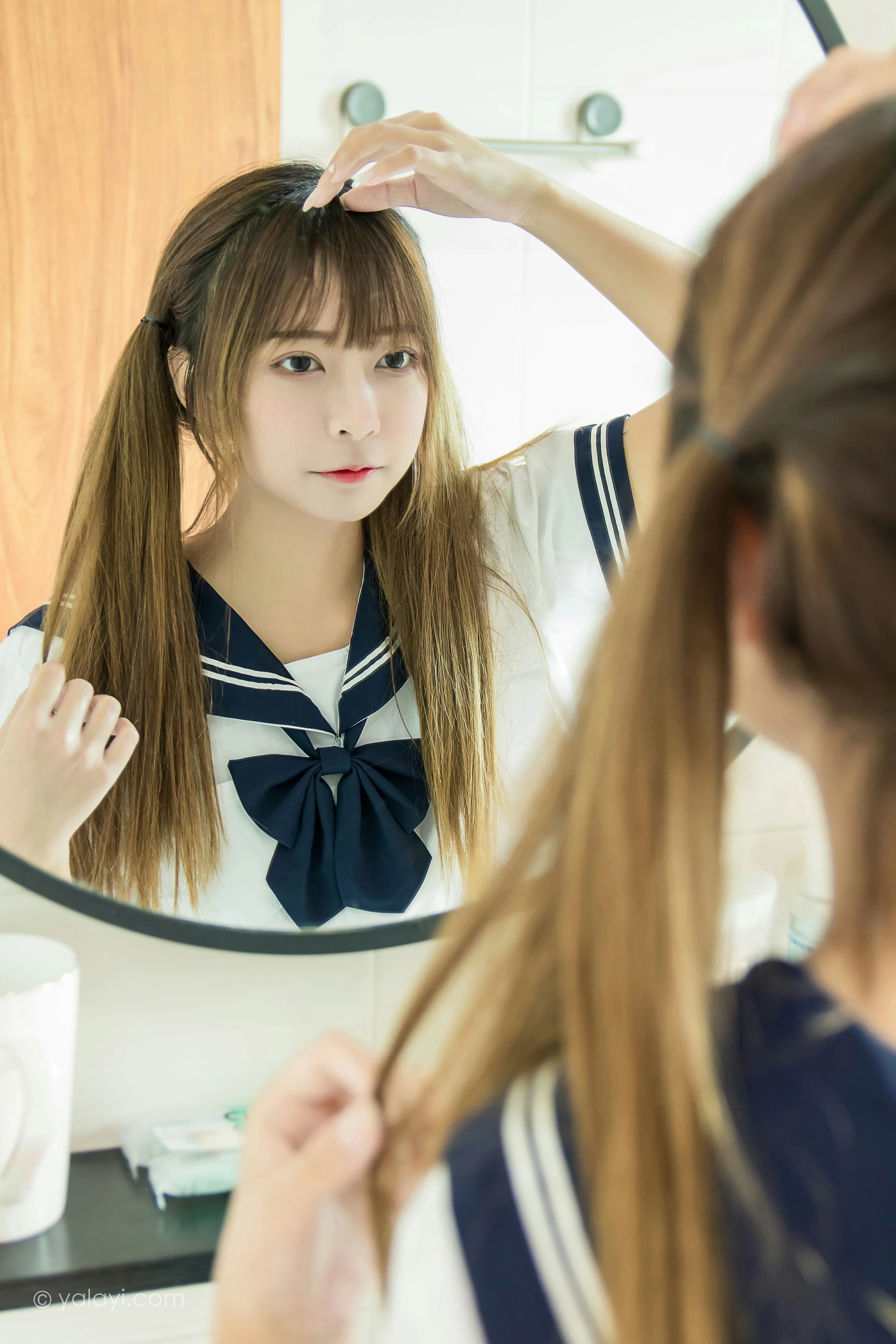 [YALAYI雅拉伊]NO.681 《少女的夏天》 阿禾 JK水手制服加蓝色紧身连体体操服性感私房写真集第3张