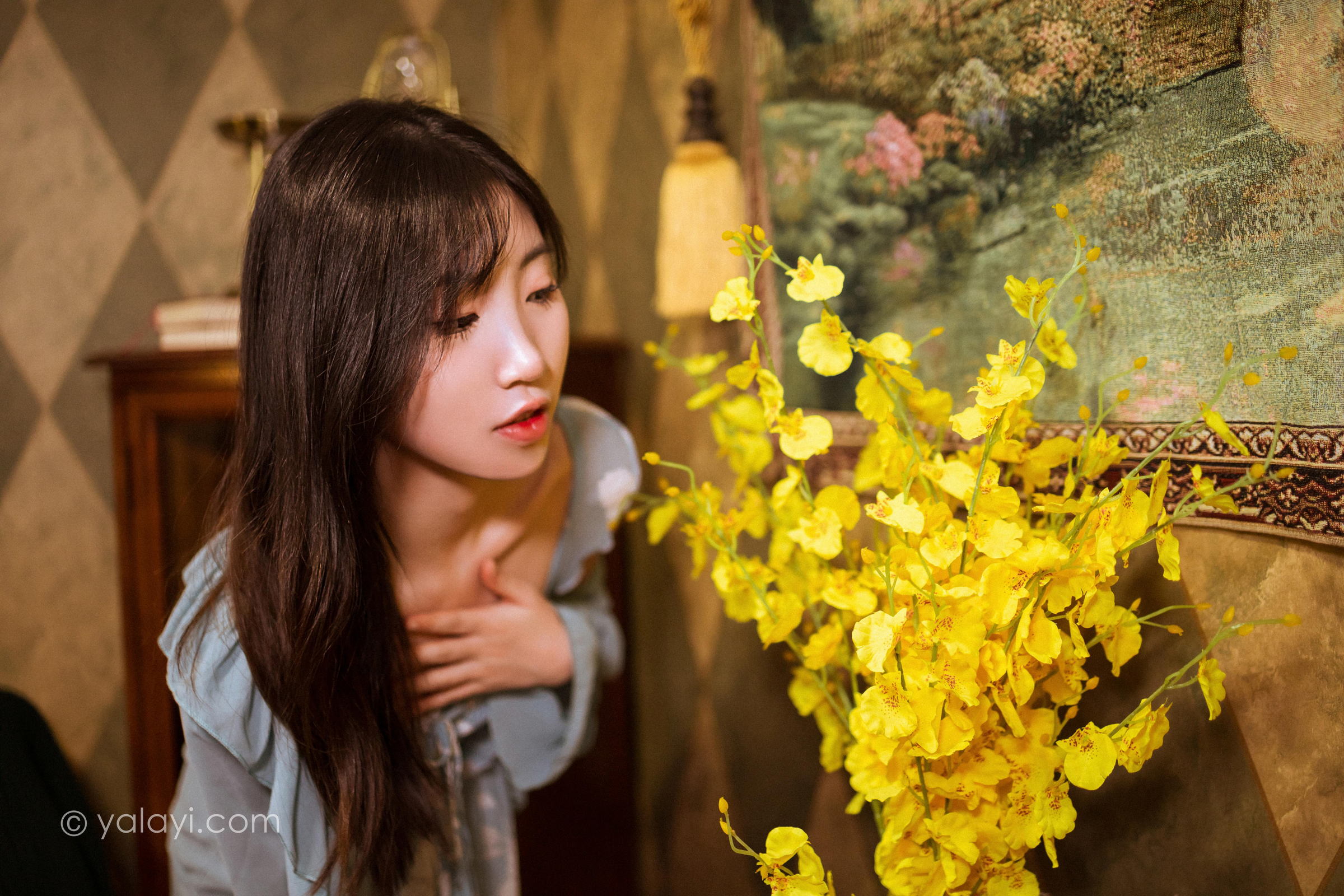 [YALAYI雅拉伊]2022.08.19 一去不复返 小乔 灰色外套加吊带连衣裙清纯写真集第10张