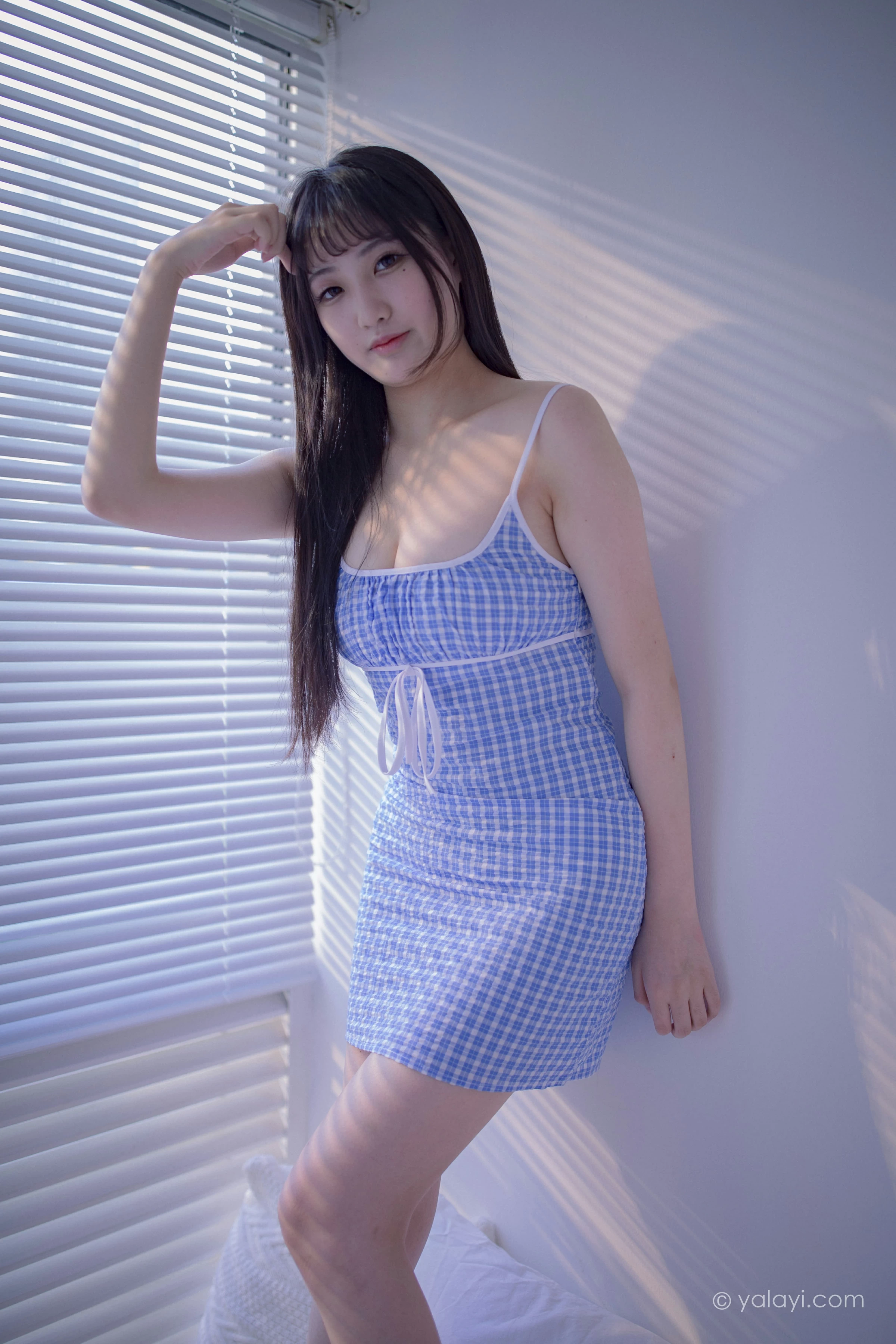 [YALAYI雅拉伊]NO.687 《蓝》 瓶儿 蓝色紧身吊带连衣裙性感私房写真集第10张