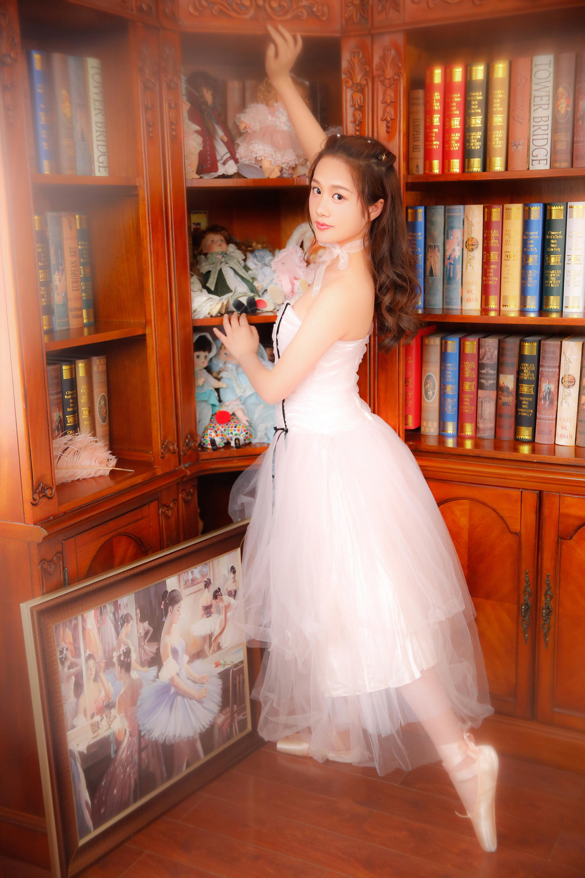 [YALAYI雅拉伊]2022.06.01 希望 清纯少女 白色和服与彩色短袖加牛仔短裤写真集第11张