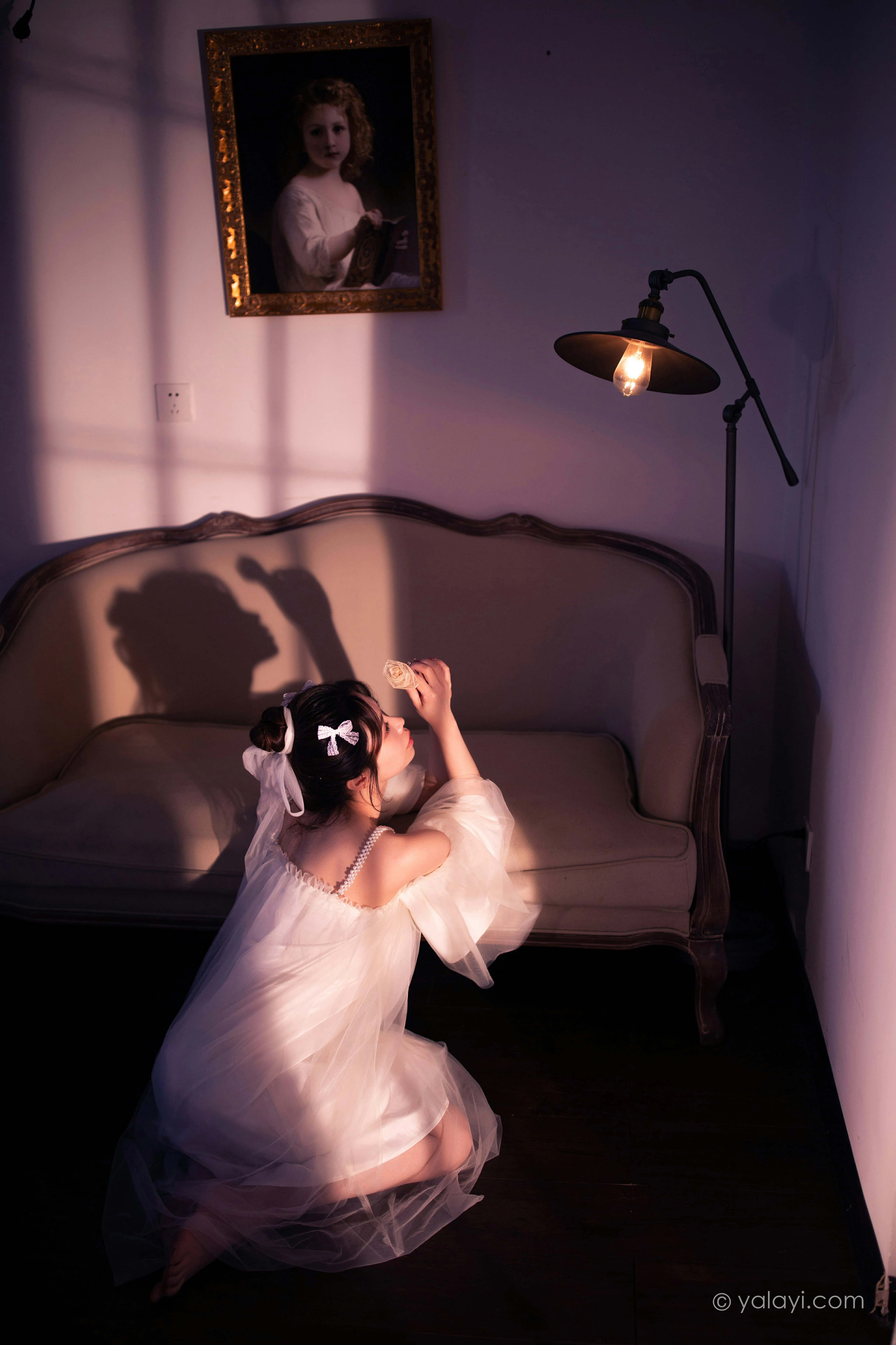 [YALAYI雅拉伊]NO.858 等待我的人 香草 白色透视吊带连衣裙居家性感写真集第12张