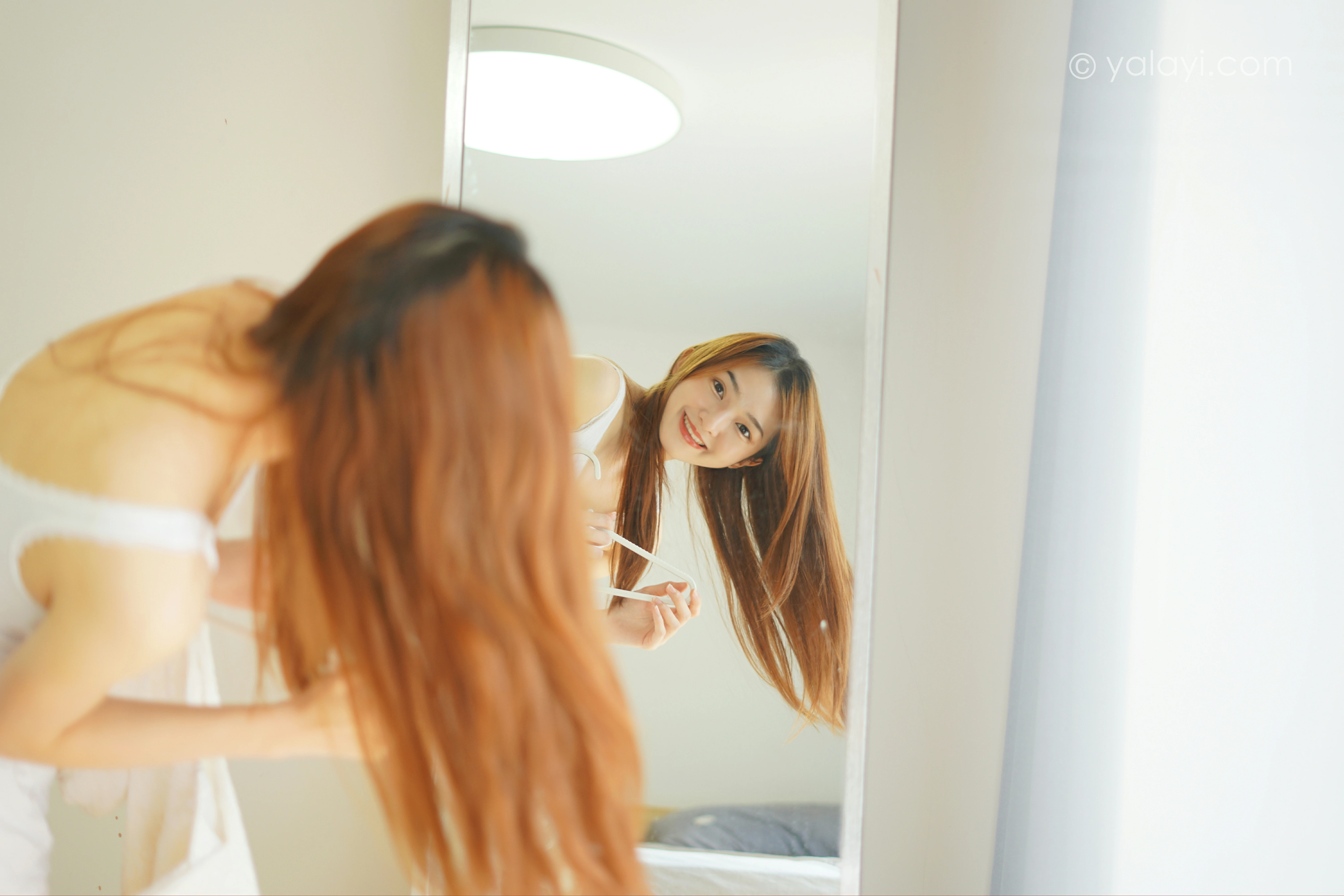 [YALAYI雅拉伊]NO.854 清晨阳光 楚媛 白色蕾丝连衣裙居家性感写真集第6张