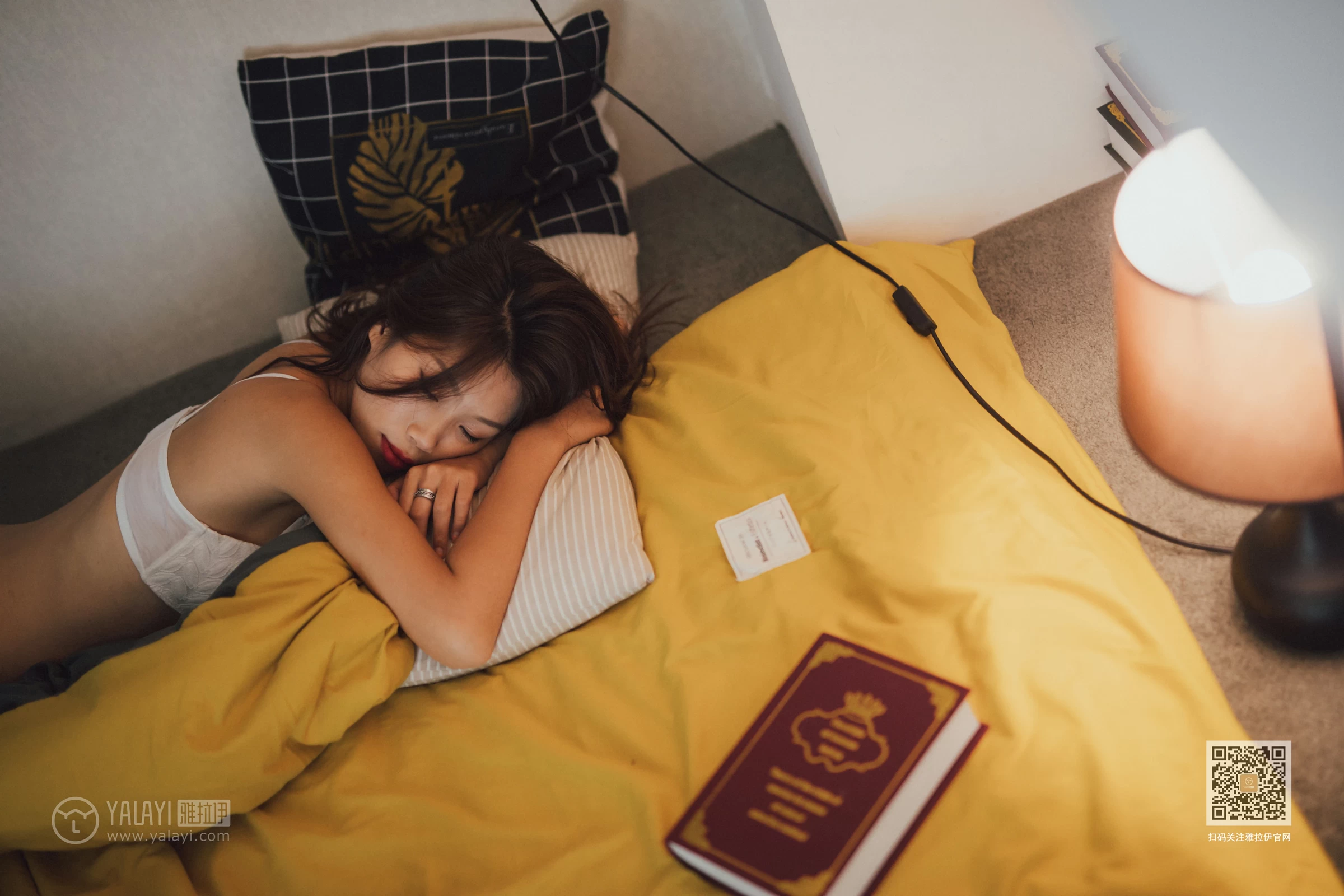 [YALAYI雅拉伊]Vol.448 靡靡之音 静初 白色蕾丝内衣居家性感私房写真集第16张