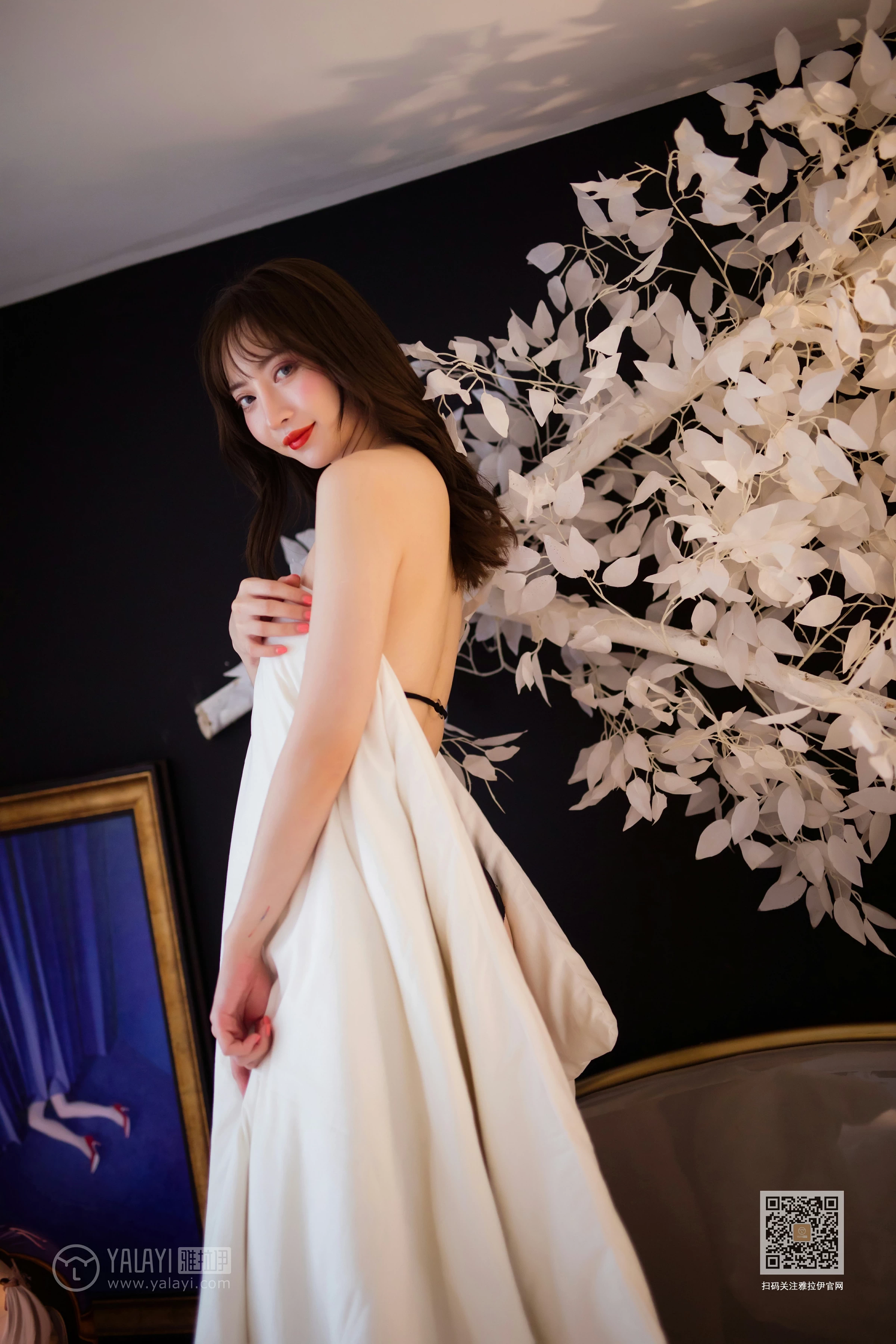 [YALAYI雅拉伊]Vol.462 濒临底线 白雪 黑色内衣加黑色蕾丝内裤性感私房写真集第17张