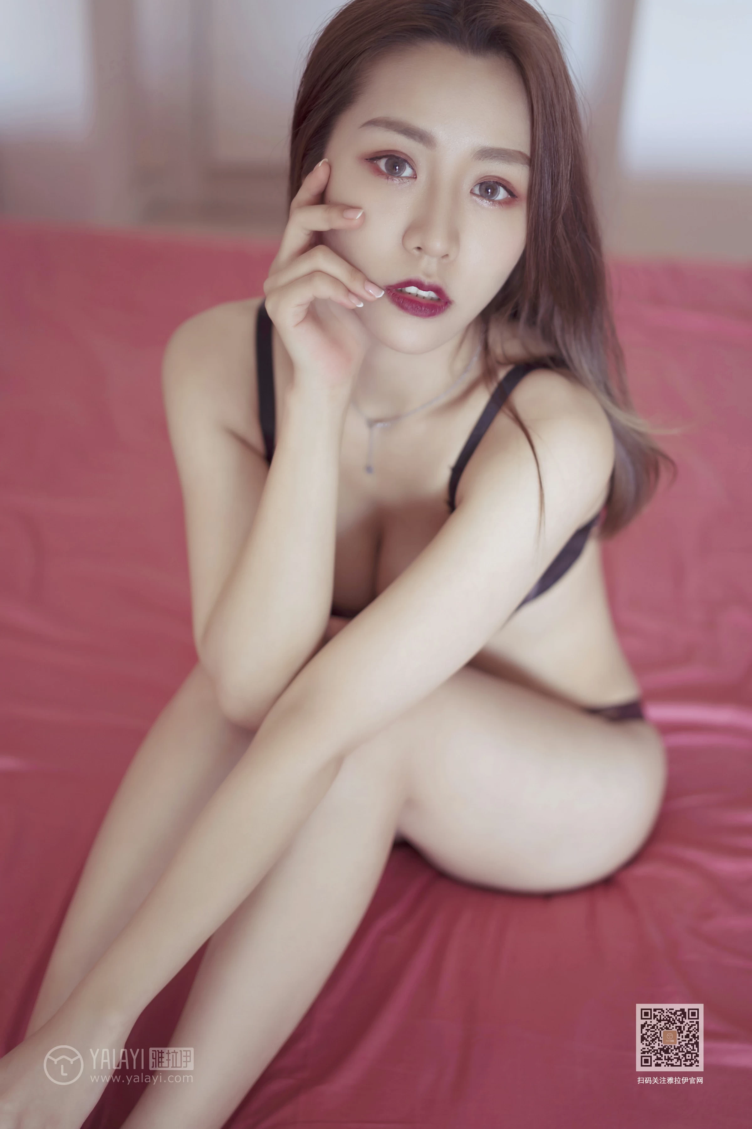 [YALAYI雅拉伊]Vol.464 独家记忆 芊芊 黑色蕾丝情趣内衣性感私房写真集第5张