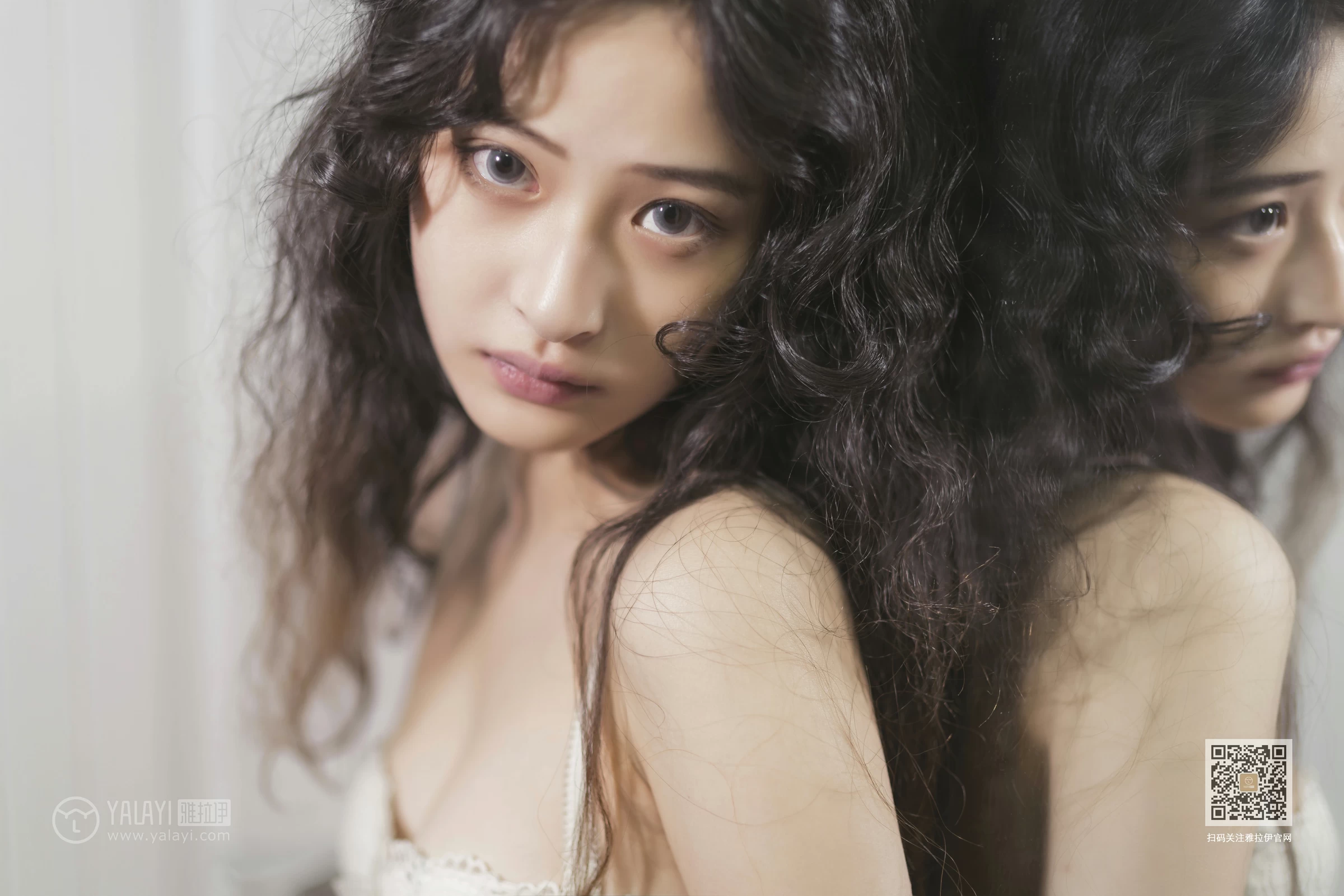 [YALAYI雅拉伊]Vol.474 吹落白衣裳 西子 白色蕾丝内衣居家性感私房写真集第4张