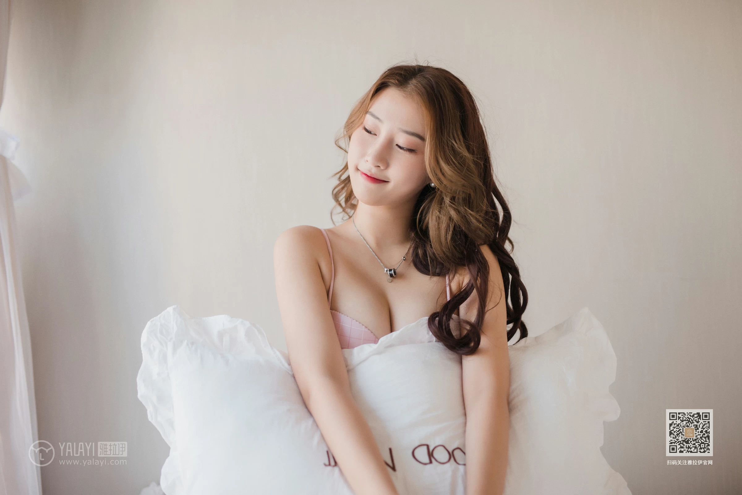 [YALAYI雅拉伊]Vol.475 美人秋波醉 欣茹 粉色性感内衣居家私房写真集第13张