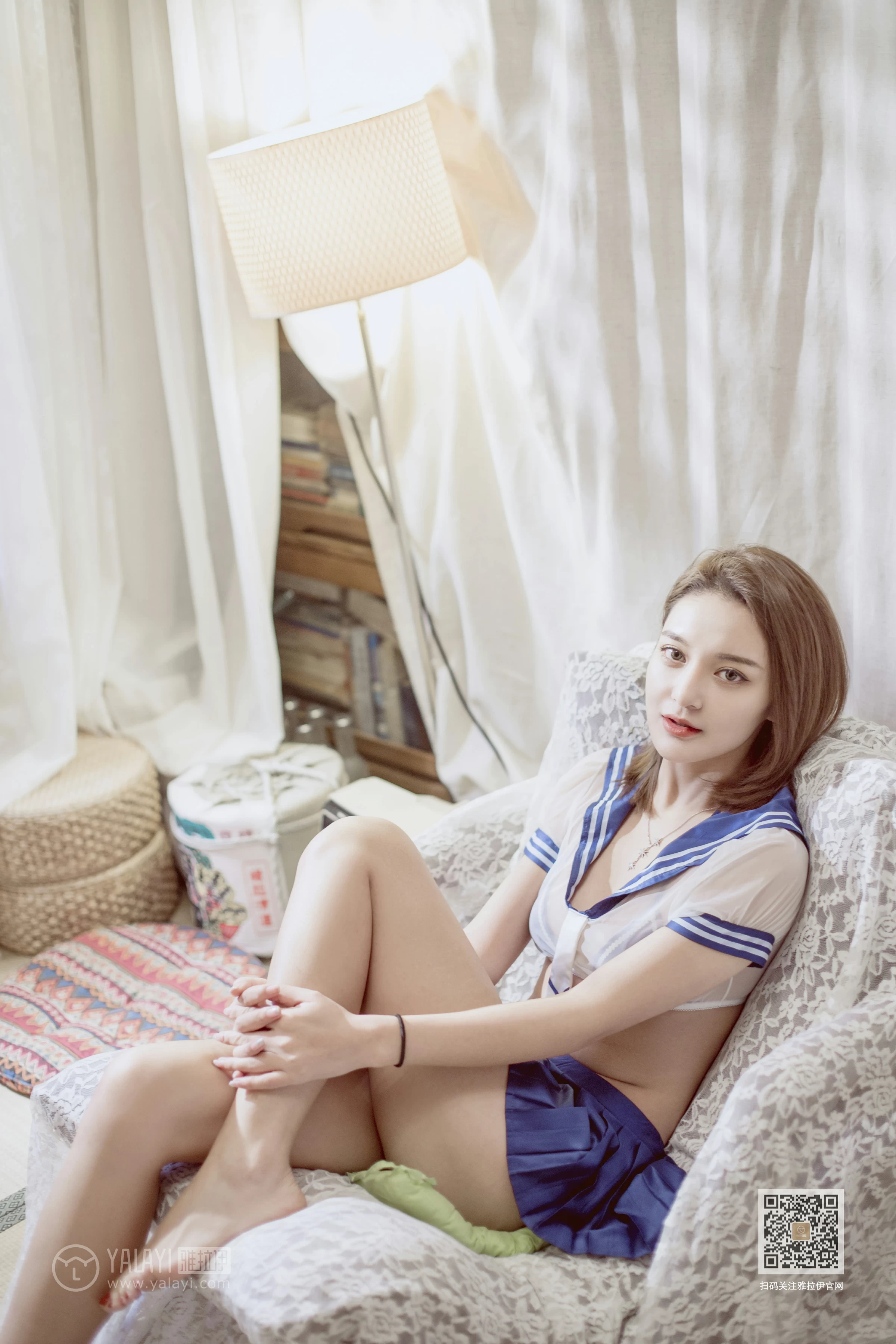 [YALAYI雅拉伊]Vol.538 回到那年 刘子炀 透视情趣高中女生制服加蓝色内衣性感私房写真集第3张