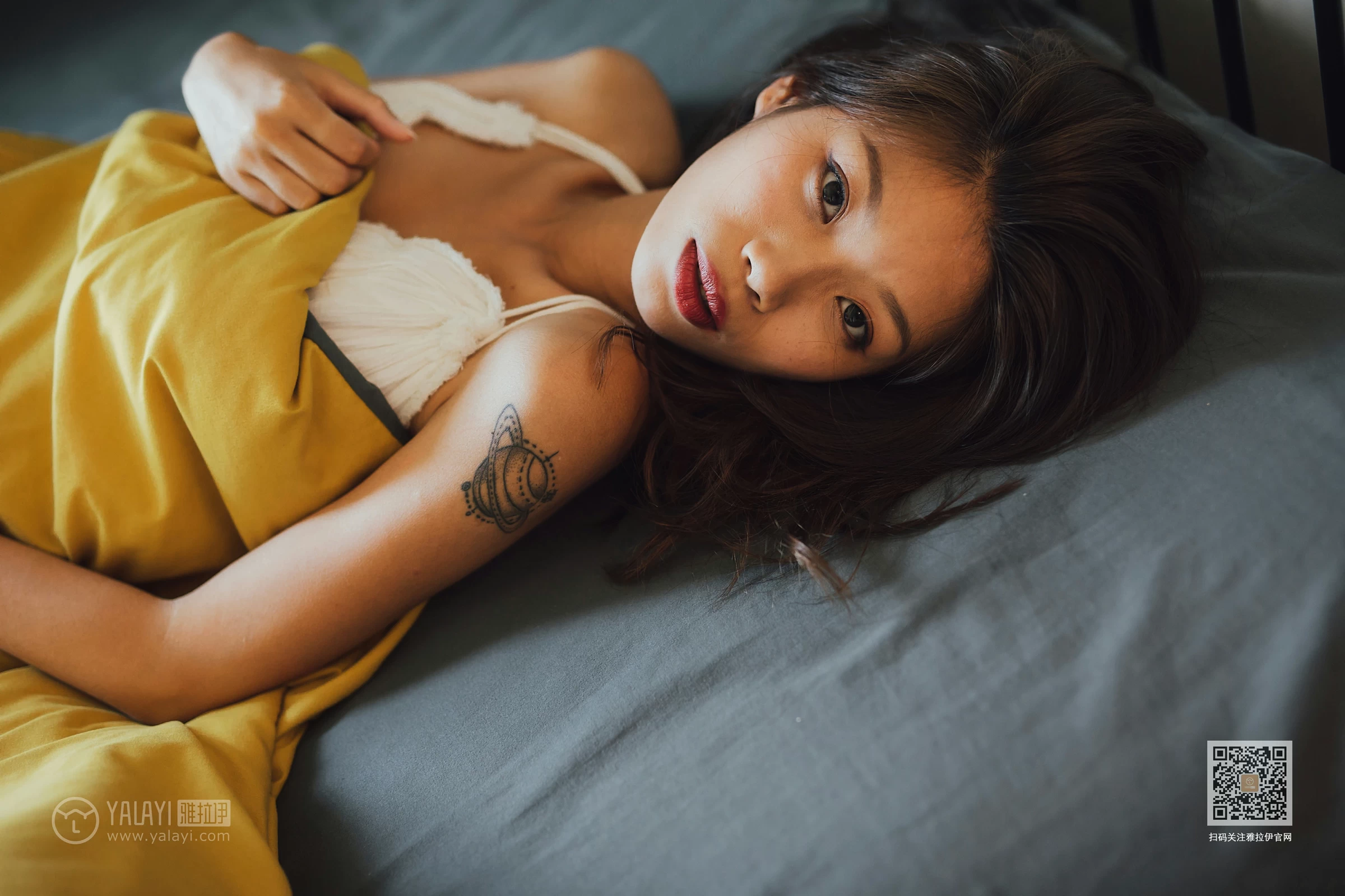 [YALAYI雅拉伊]Vol.523 薄纱雾绕 静初 白色透视吊带睡衣裙性感私房写真集第14张