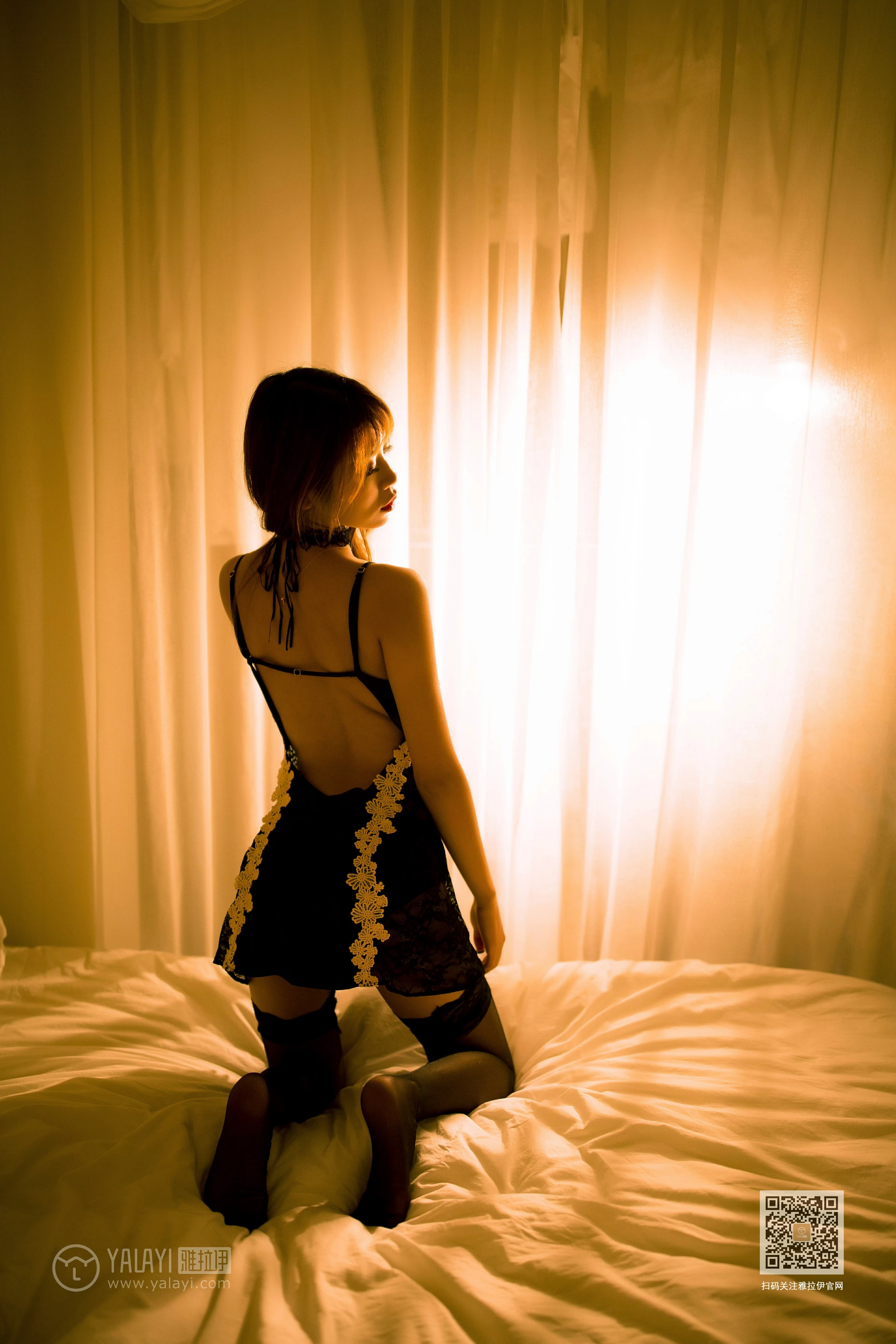 [YALAYI雅拉伊]Vol.542 蕾丝兔女郎 丽雅 黑色透视情趣内衣加黑丝美腿性感私房写真集第23张