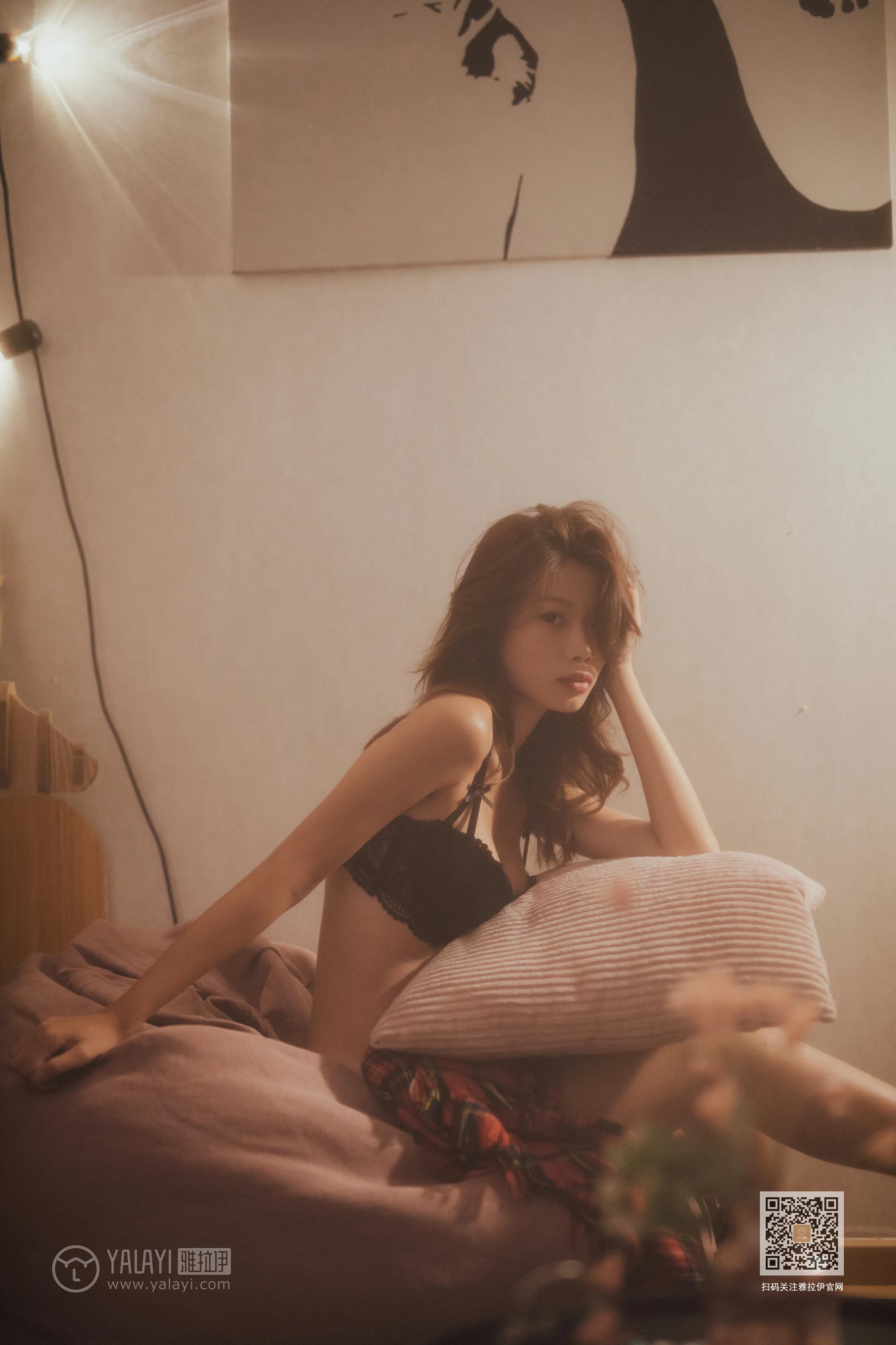 [YALAYI雅拉伊]Vol.548 梦境里的情人 静初 黑色蕾丝内衣性感私房写真集第1张