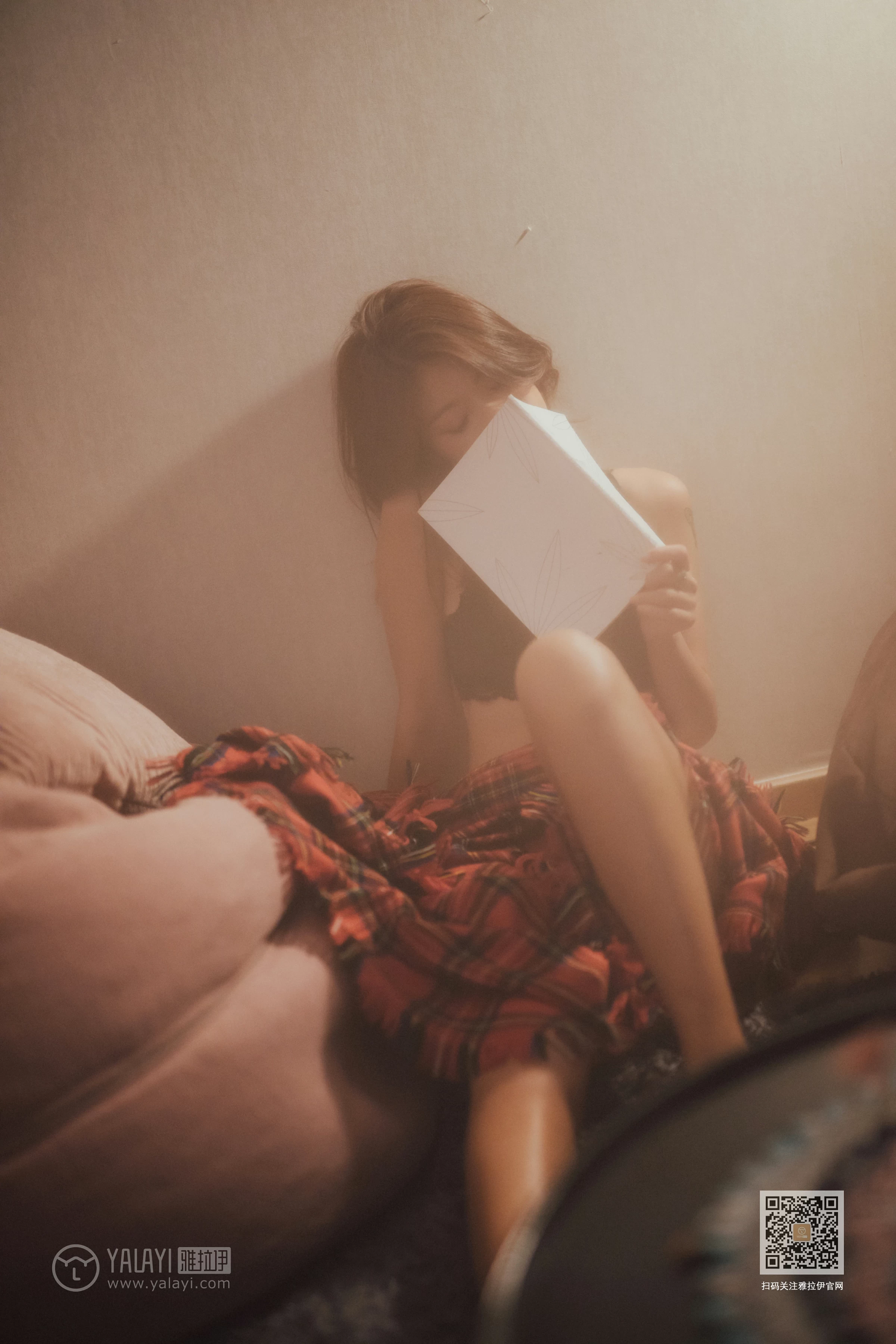 [YALAYI雅拉伊]Vol.548 梦境里的情人 静初 黑色蕾丝内衣性感私房写真集第11张