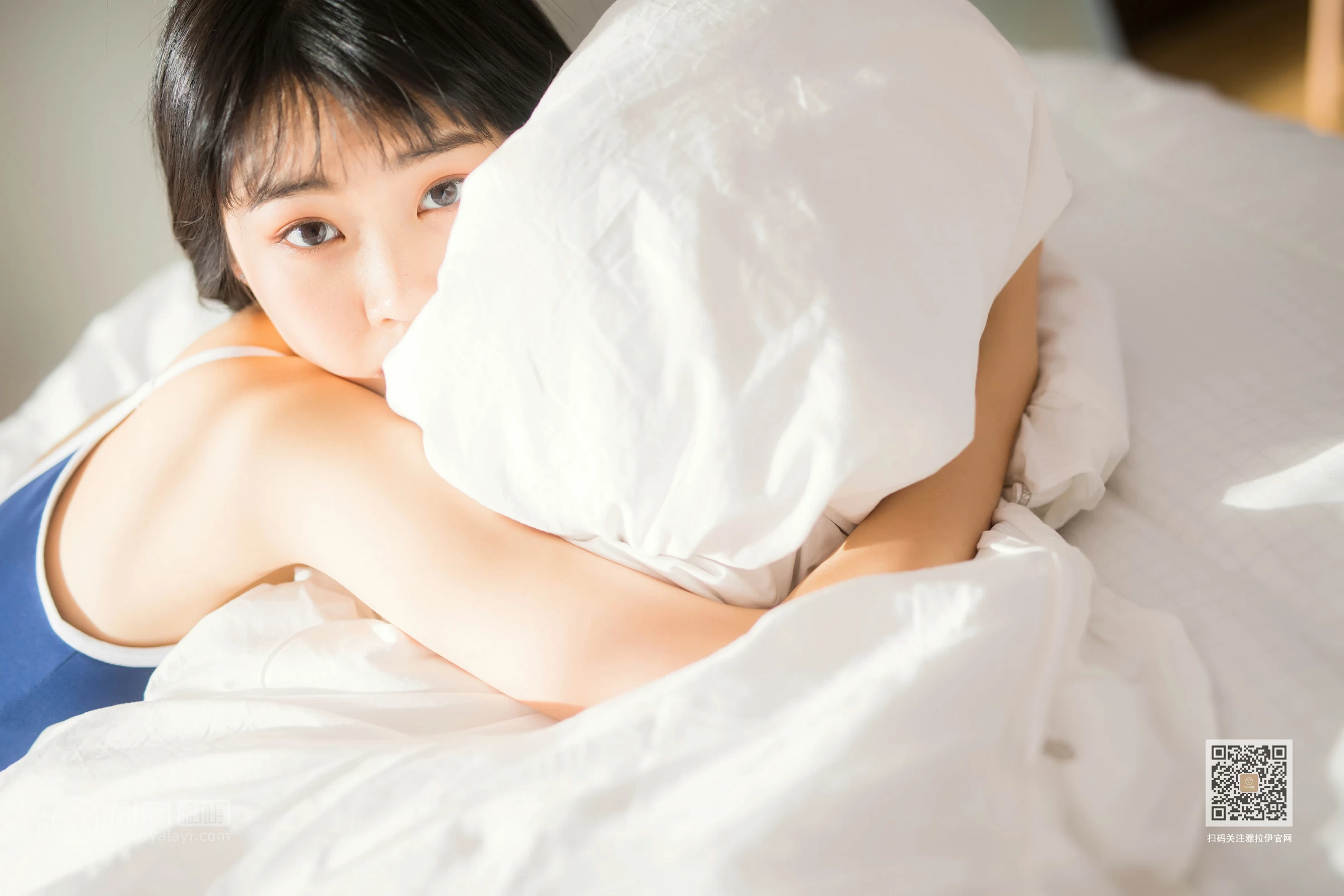 [YALAYI雅拉伊]Vol.552 十六岁的时光 粉粉 蓝色连体运动内衣性感私房写真集第13张