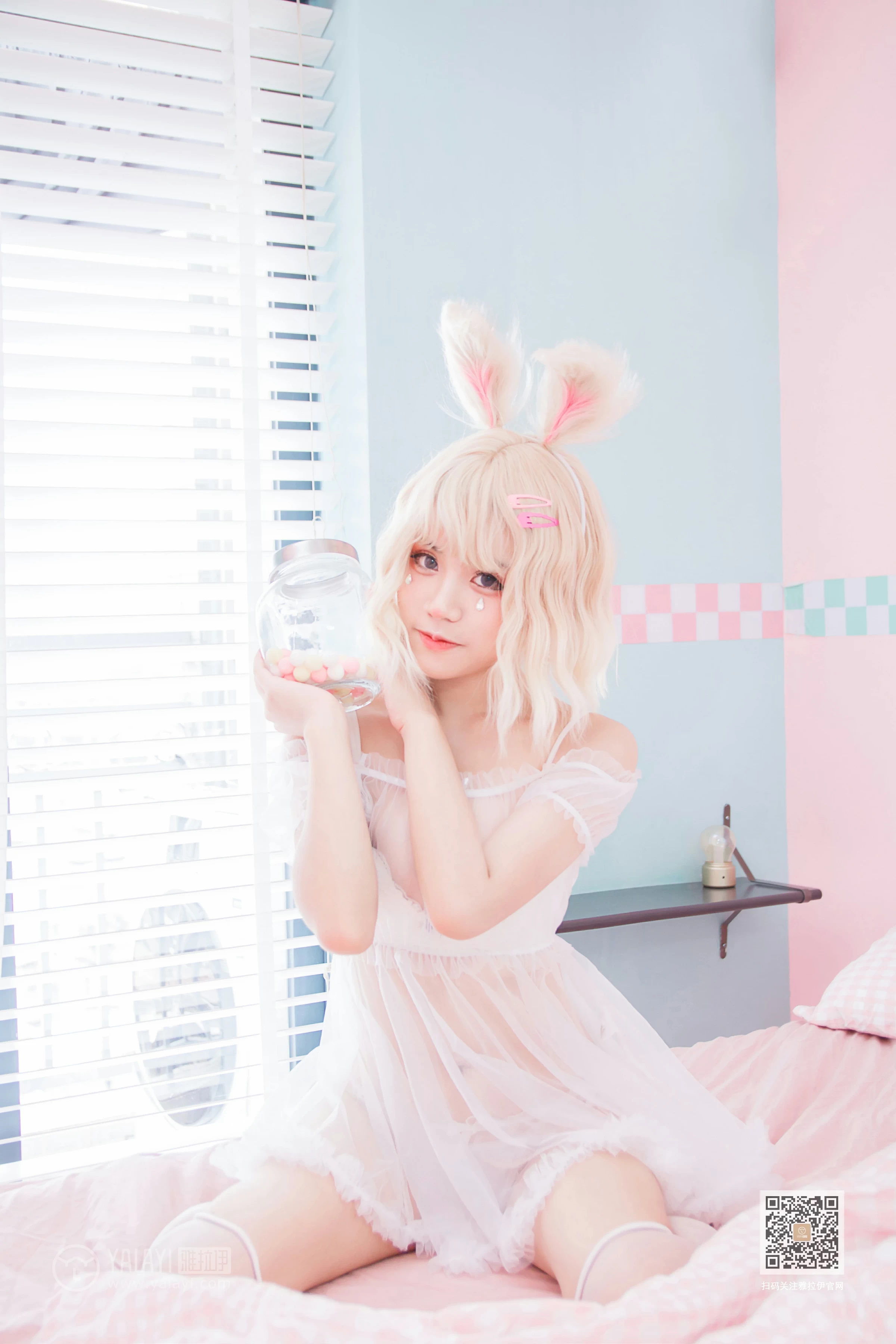 [YALAYI雅拉伊]Vol.557 阿狸的糖果罐 安安 透视情趣制服内衣加白色丝袜美腿玉足性感私房写真集第6张