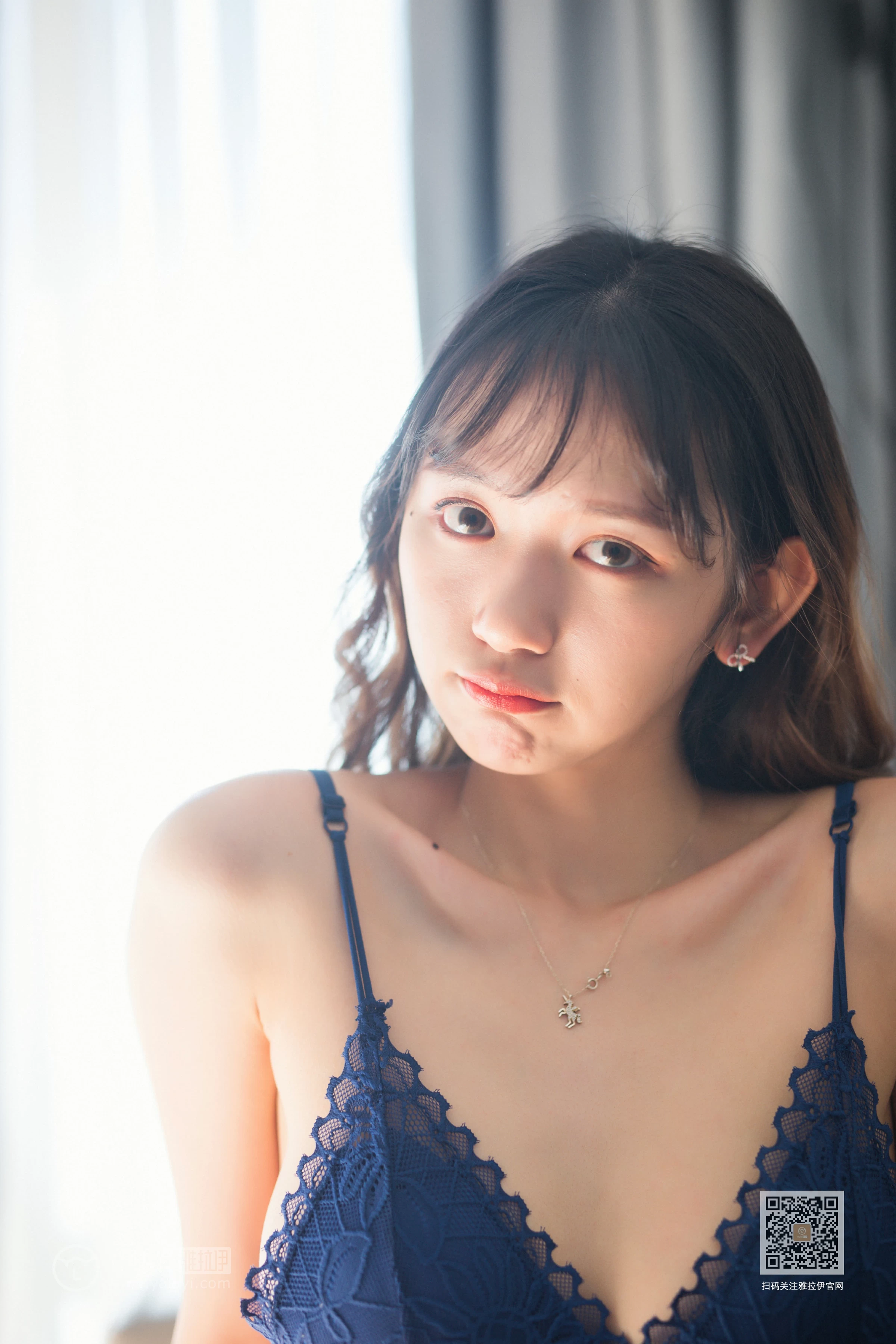 [YALAYI雅拉伊]Vol.568 想见你 晓琳 蓝色蕾丝内衣性感私房写真集第9张