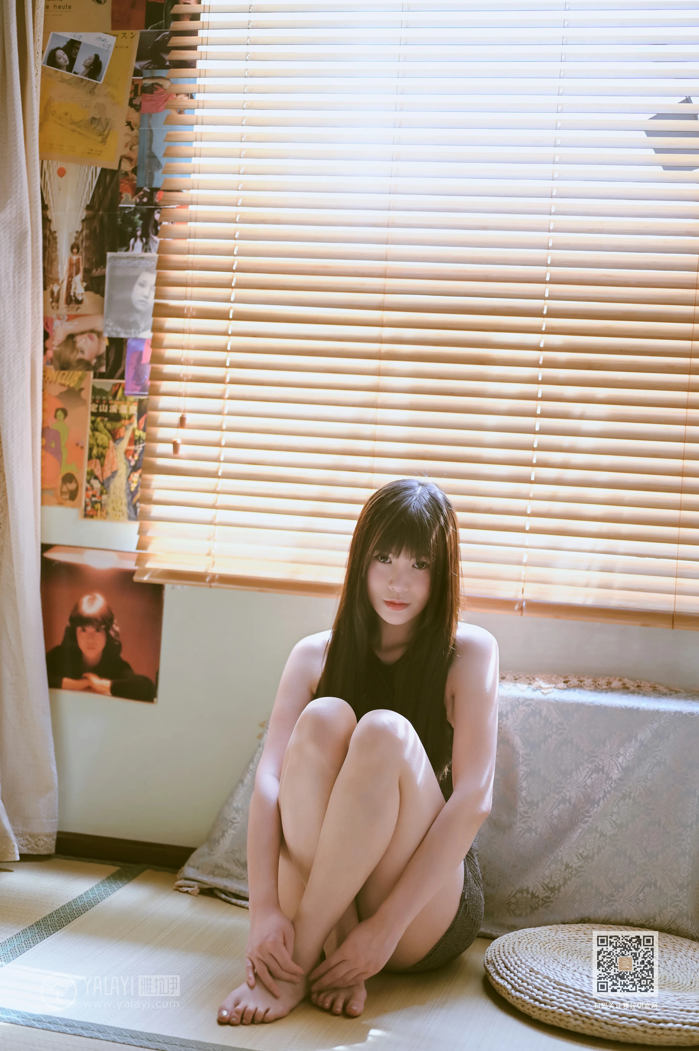 [YALAYI雅拉伊]Vol.595 婀娜 斯雯 灰色紧身透视连衣裙性感私房写真集第9张