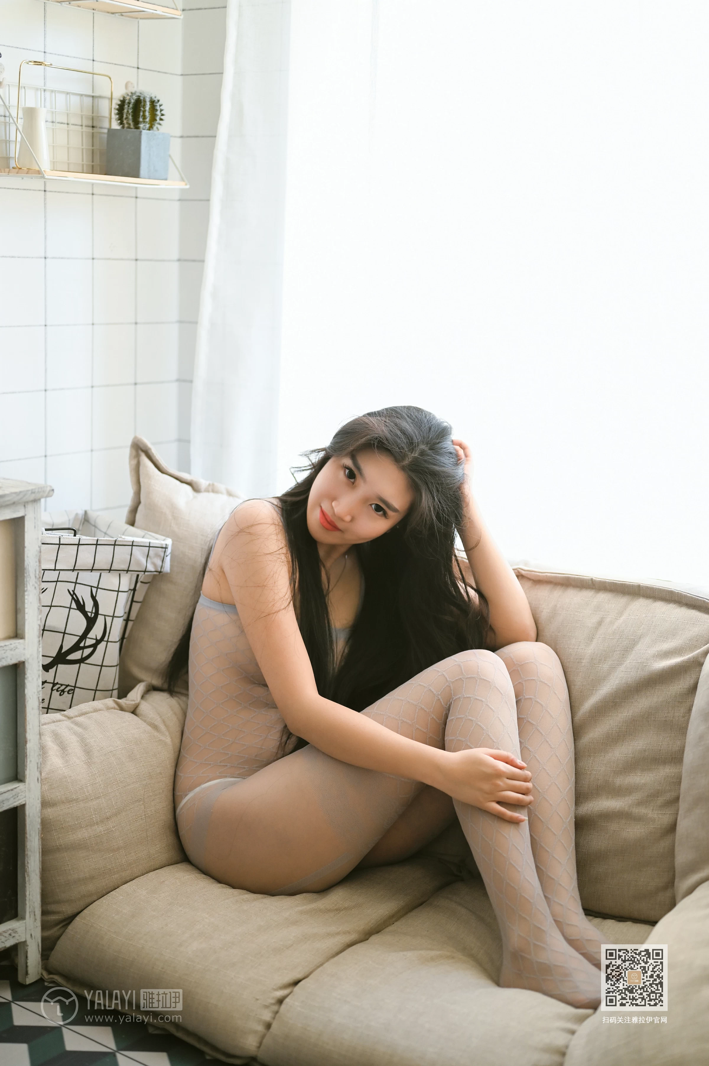[YALAYI雅拉伊]NO.621 《痒》 玫瑰 灰色连体情趣丝裤袜性感私房写真集第8张