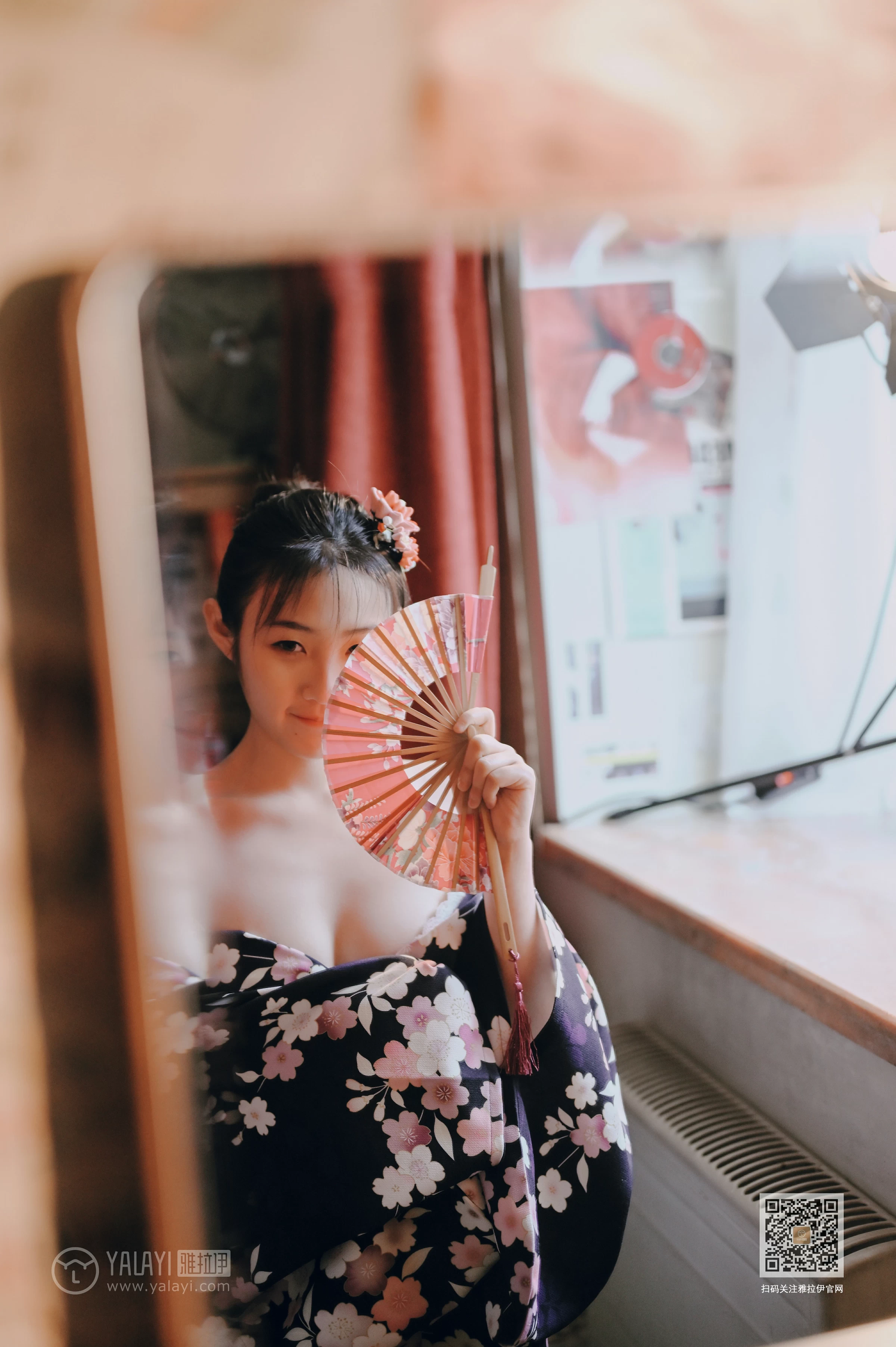 [YALAYI雅拉伊]NO.635 《和服少女》 沈伊 黑色和服加白色蕾丝内衣性感私房写真集第11张