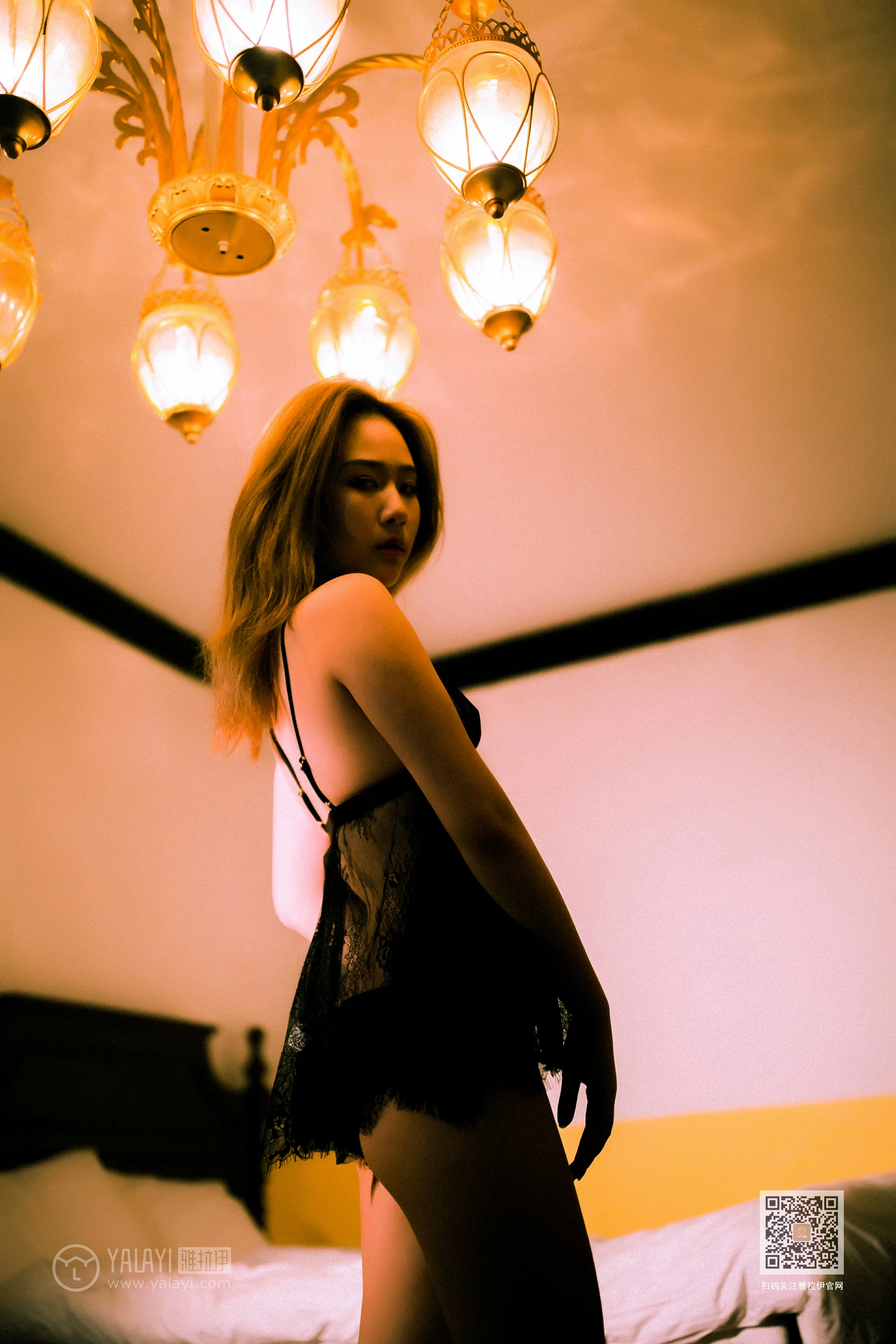 [YALAYI雅拉伊]NO.640 《夜未央》 岳璐璐 黑色透视蕾丝情趣内衣性感私房写真集第8张