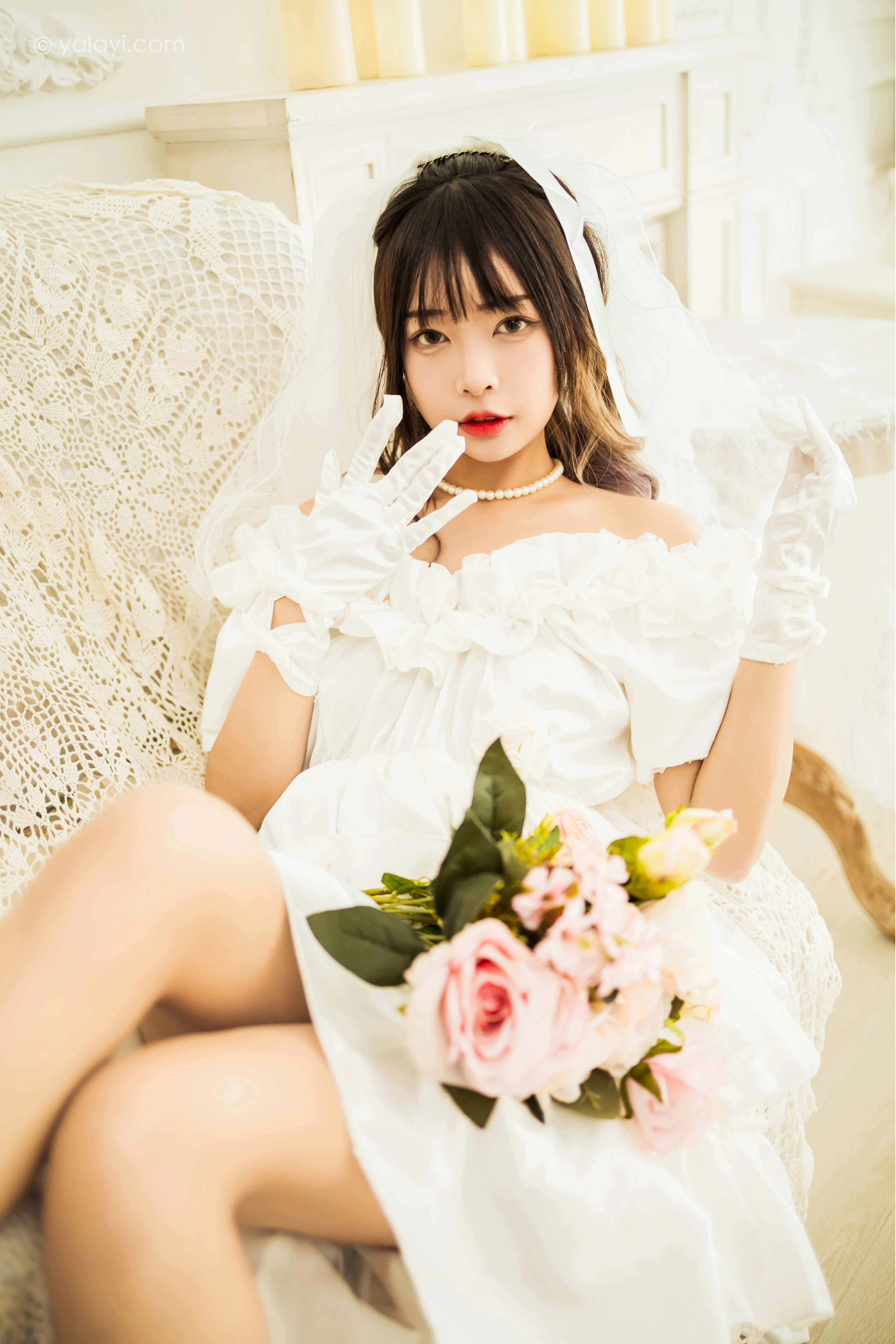 [YALAYI雅拉伊]NO.862 美丽的梦 阿禾 白色抹胸婚纱性感写真集第8张