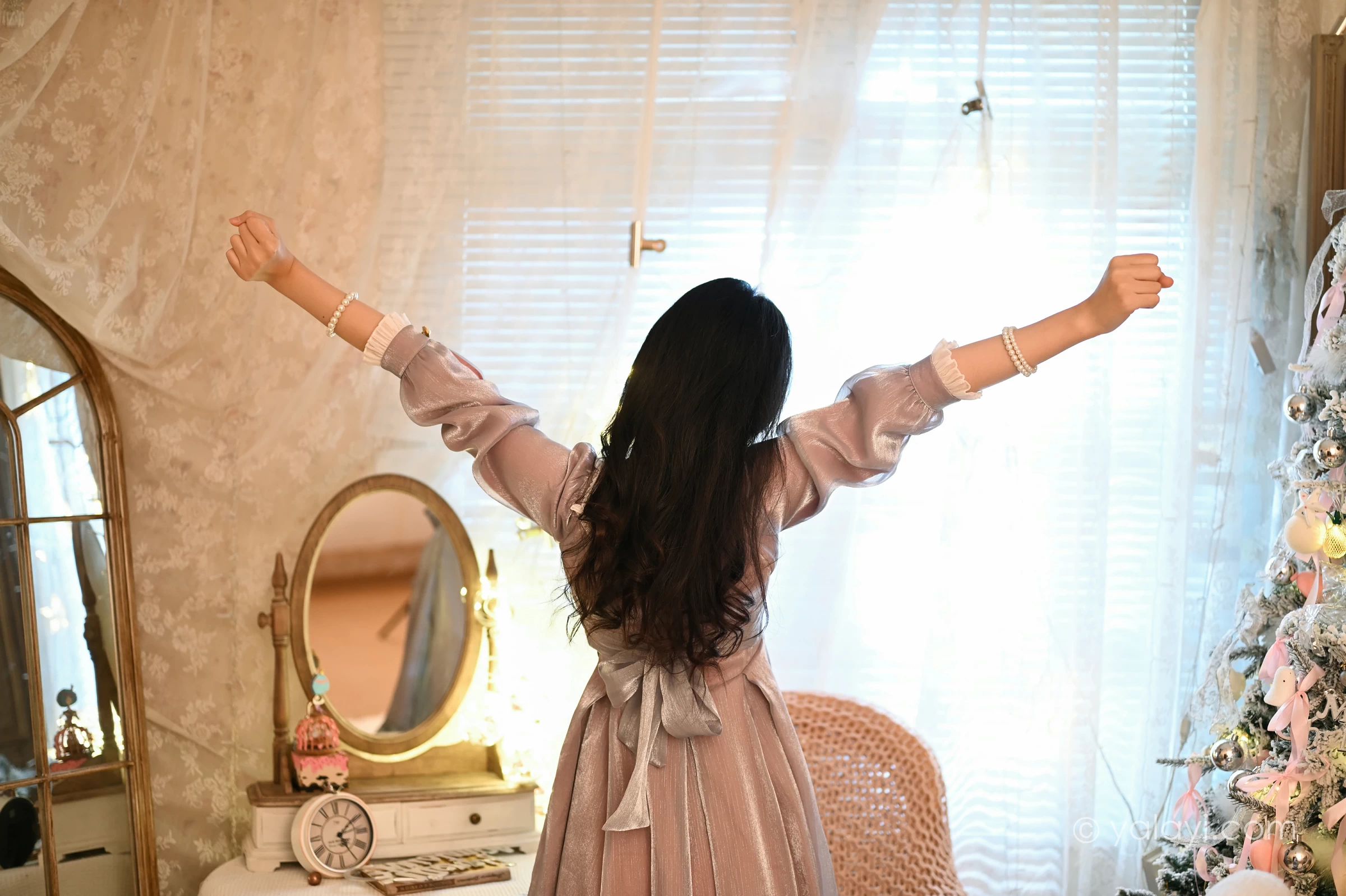 [YALAYI雅拉伊]NO.744 《平安夜有我》 虞艺 灰色透视公主制服裙写真第9张