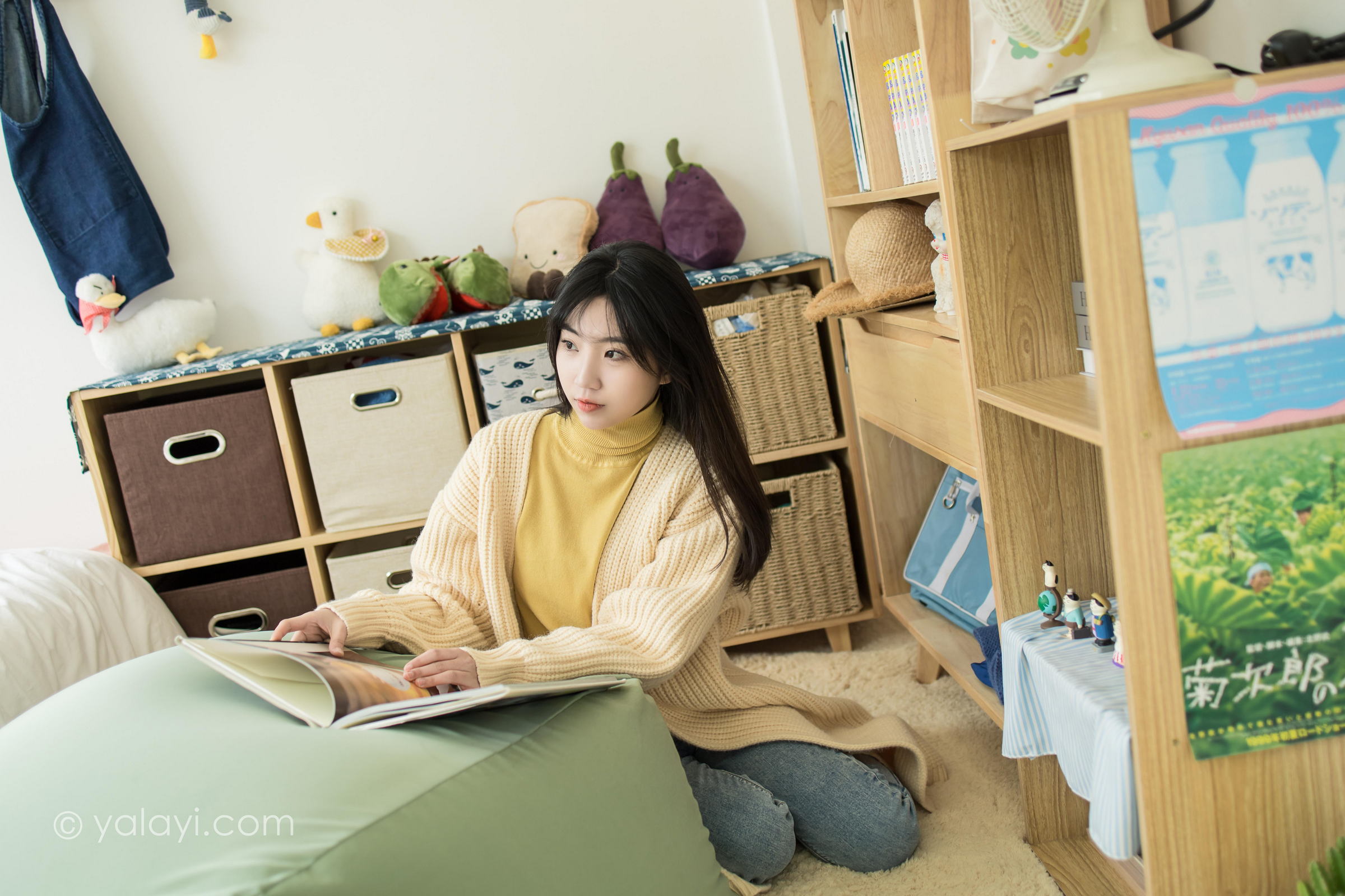 [YALAYI雅拉伊]2022.03.04 玉兰花 小乔 黄色毛衣加紧身牛仔裤居家清纯写真集第9张
