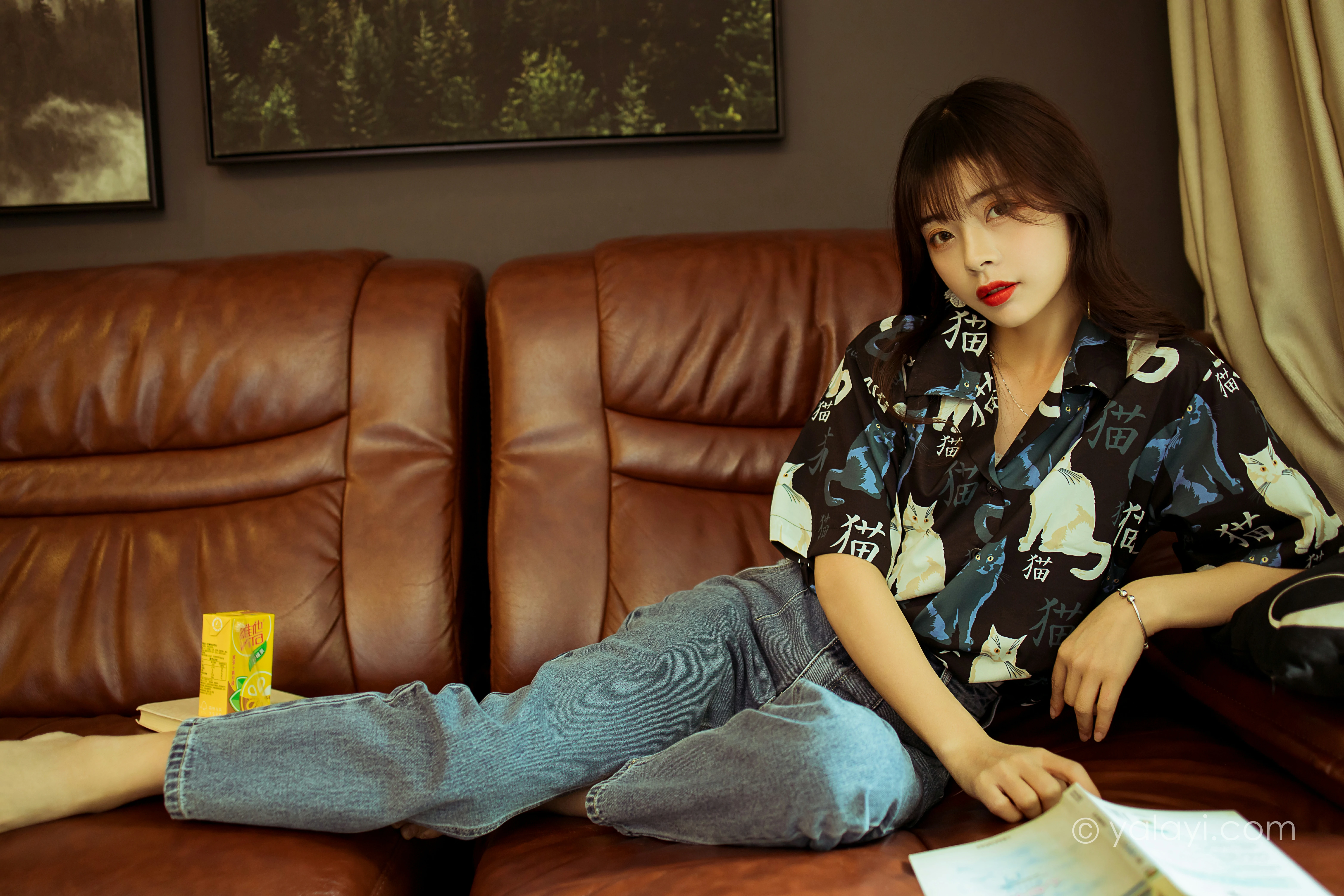 [YALAYI雅拉伊]NO.789 当年情 程小蝶 黑色衬衫加牛仔长裤性感写真集第5张