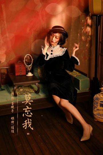 [YALAYI雅拉伊]2022.01.15 莫忘我 佳佳 黑色蕾丝镂空礼服裙性感私房写真集