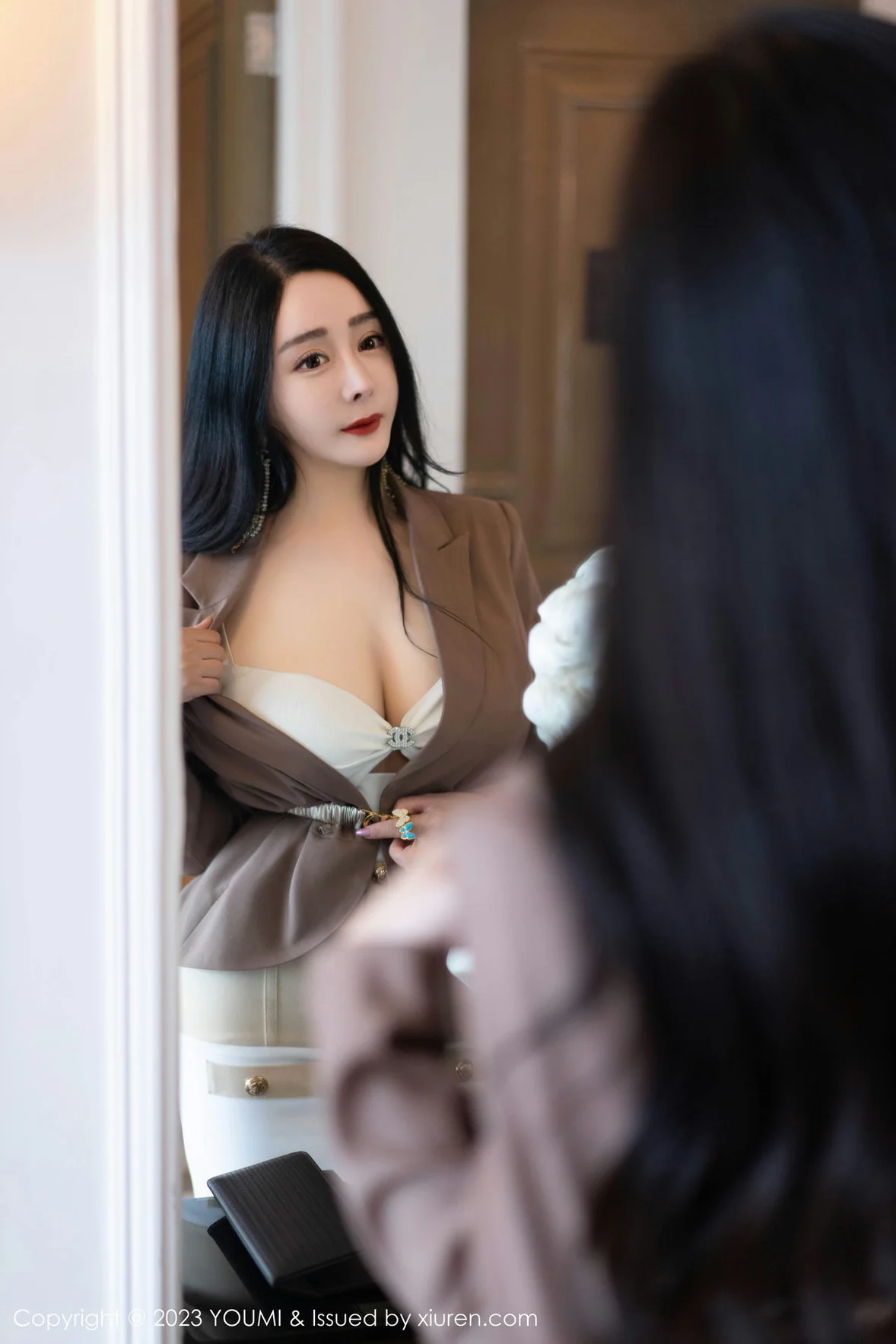  尤蜜荟 Vol.950 允爾 魅惑黑丝性感写真 [74P]第3张