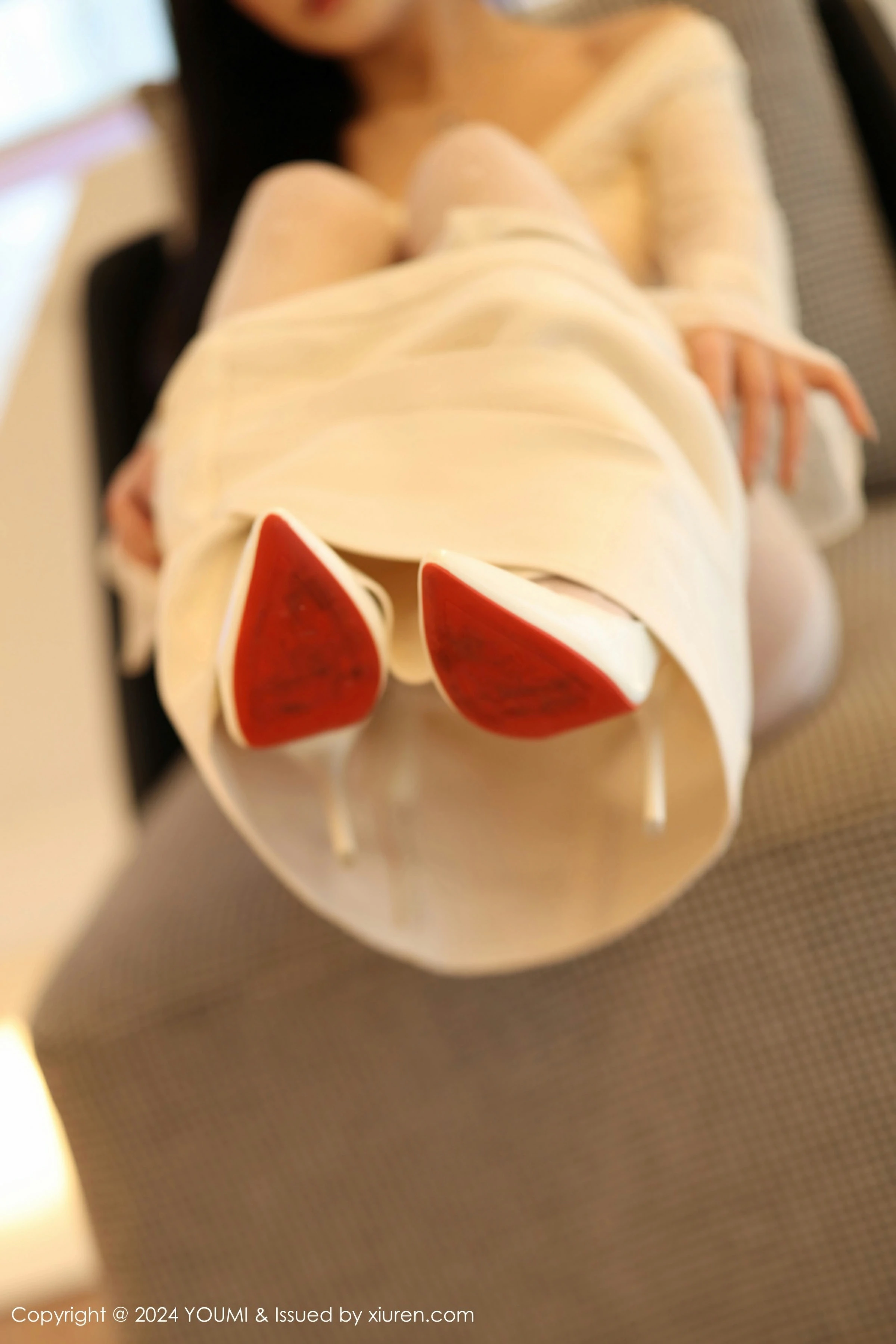  尤蜜荟 VOL.1072 谭小灵 [96P]第8张