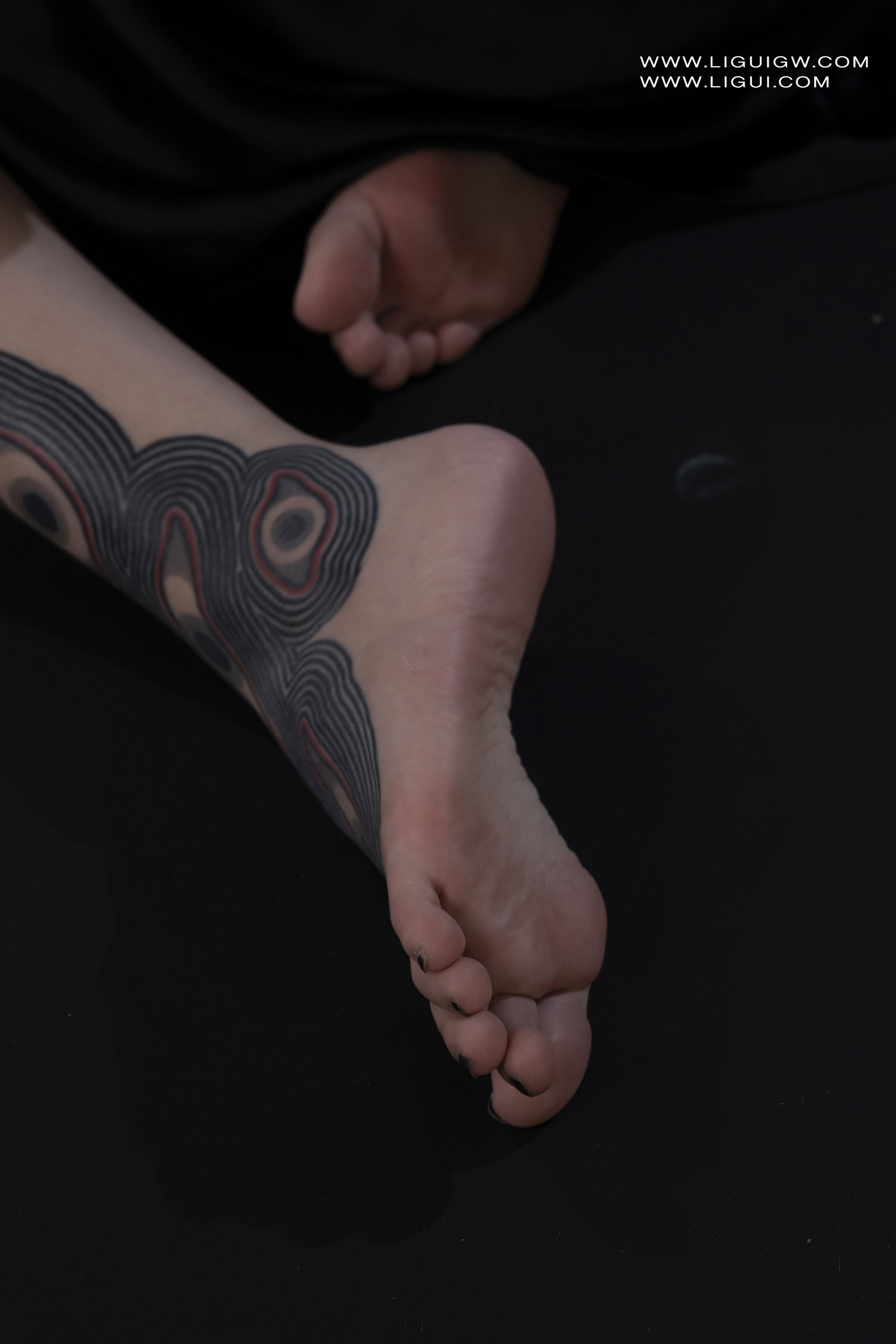 [Ligui丽柜] 2025.10.31《赤缚调教》えたまめ第3张