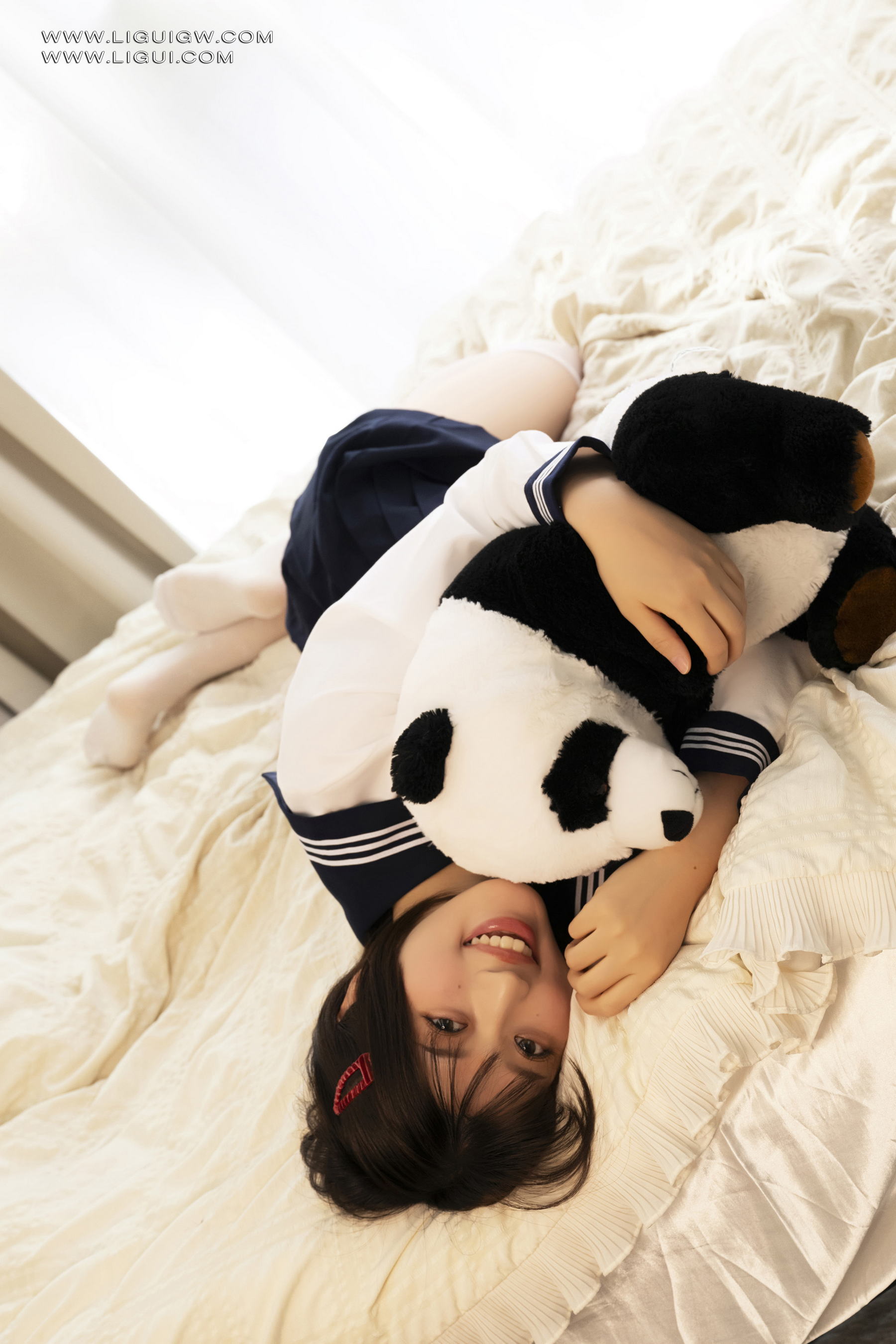 [Ligui丽柜] 2026.02.23 褪去丝袜的清纯学妹 大冢杏奈第1张